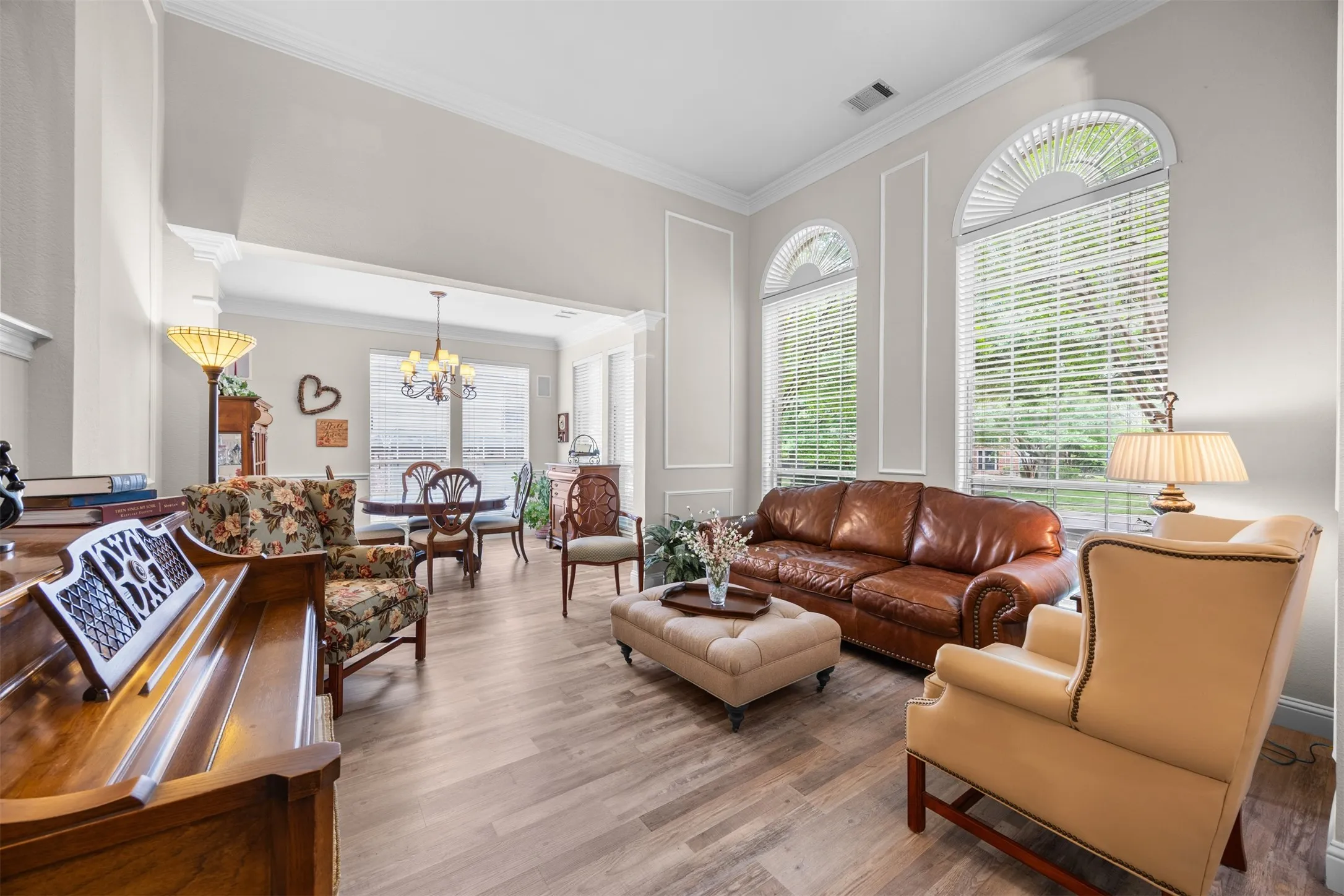 Single Family Residence For Sale in Collin County , 4806 Ivyleaf Lane, Mc Kinney, Texas 75072, 4 Bedroom, 4 Bathroom, 3 Garage spaces, 3,213 Sqft, built in 1996, Preowned, mls#21252202, Real Estate Agent in Mc Kinney, Homes For Sale in Collin county, Homes For Sale in Mc Kinney, Realtor in Mc Kinney Texas, Real Estate Brokerage Independent Realty Texas, Luminita Cordes Realtor