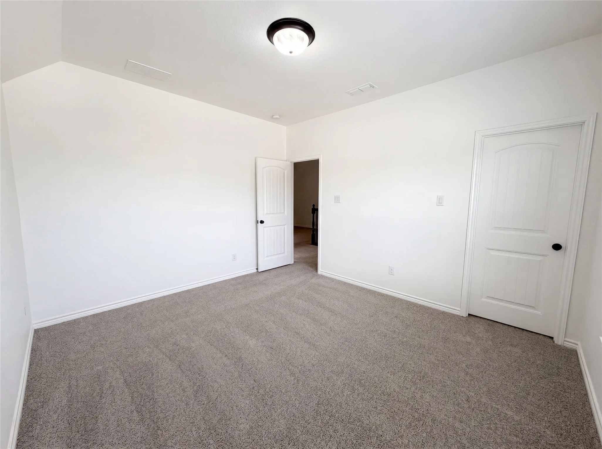 Single Family Residence For Sale in Tarrant County , 8312 Snow Goose Way, Fort Worth, Texas 76118, 4 Bedroom, 4 Bathroom, 2 Garage spaces, 3,189 Sqft, built in 2013, mls#21253049, Real Estate Agent in Fort Worth, Homes For Sale in Tarrant county, Homes For Sale in Fort Worth, Realtor in Fort Worth Texas, Real Estate Brokerage Independent Realty Texas, Luminita Cordes Realtor