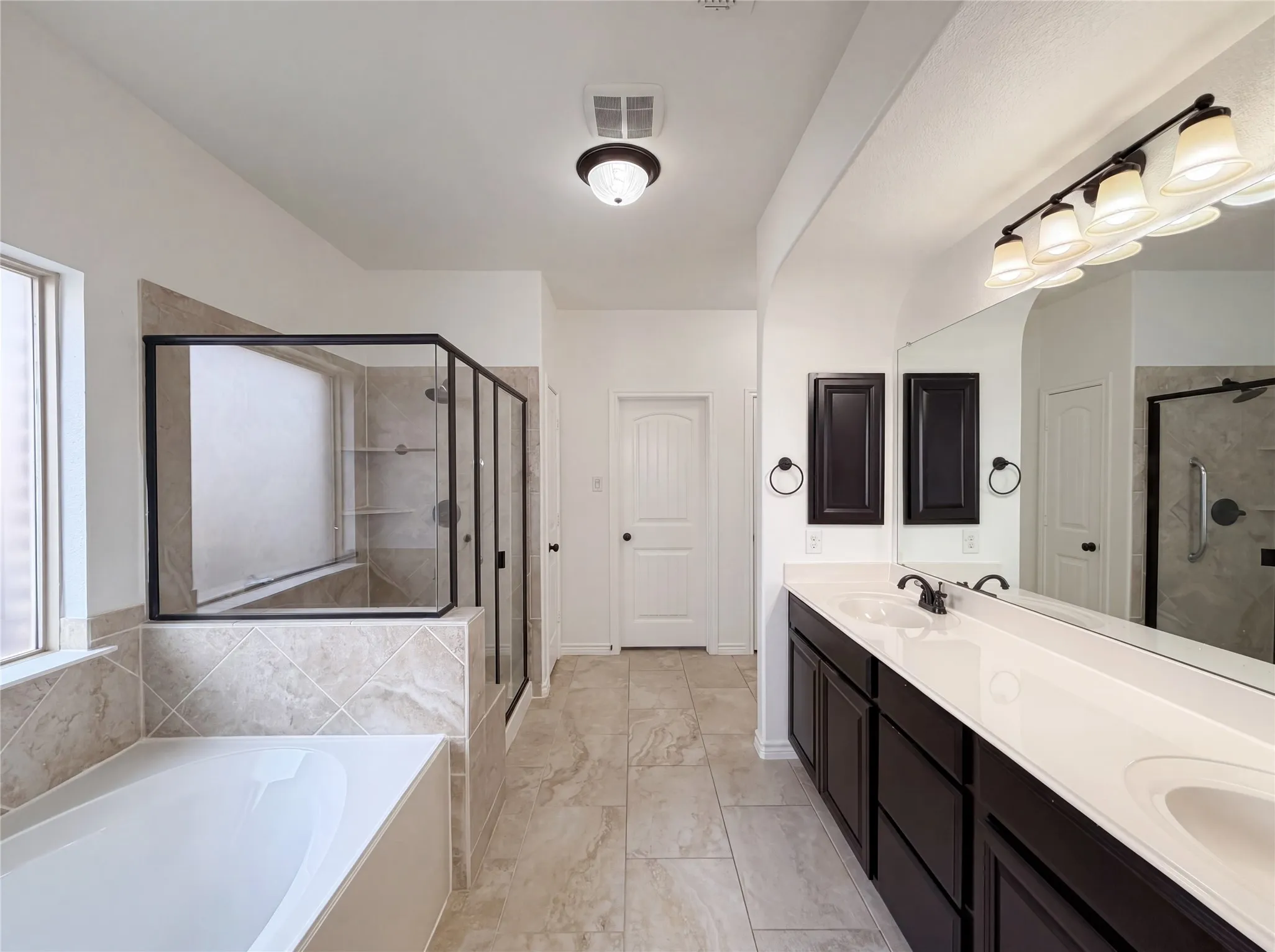 Single Family Residence For Sale in Tarrant County , 8312 Snow Goose Way, Fort Worth, Texas 76118, 4 Bedroom, 4 Bathroom, 2 Garage spaces, 3,189 Sqft, built in 2013, mls#21253049, Real Estate Agent in Fort Worth, Homes For Sale in Tarrant county, Homes For Sale in Fort Worth, Realtor in Fort Worth Texas, Real Estate Brokerage Independent Realty Texas, Luminita Cordes Realtor