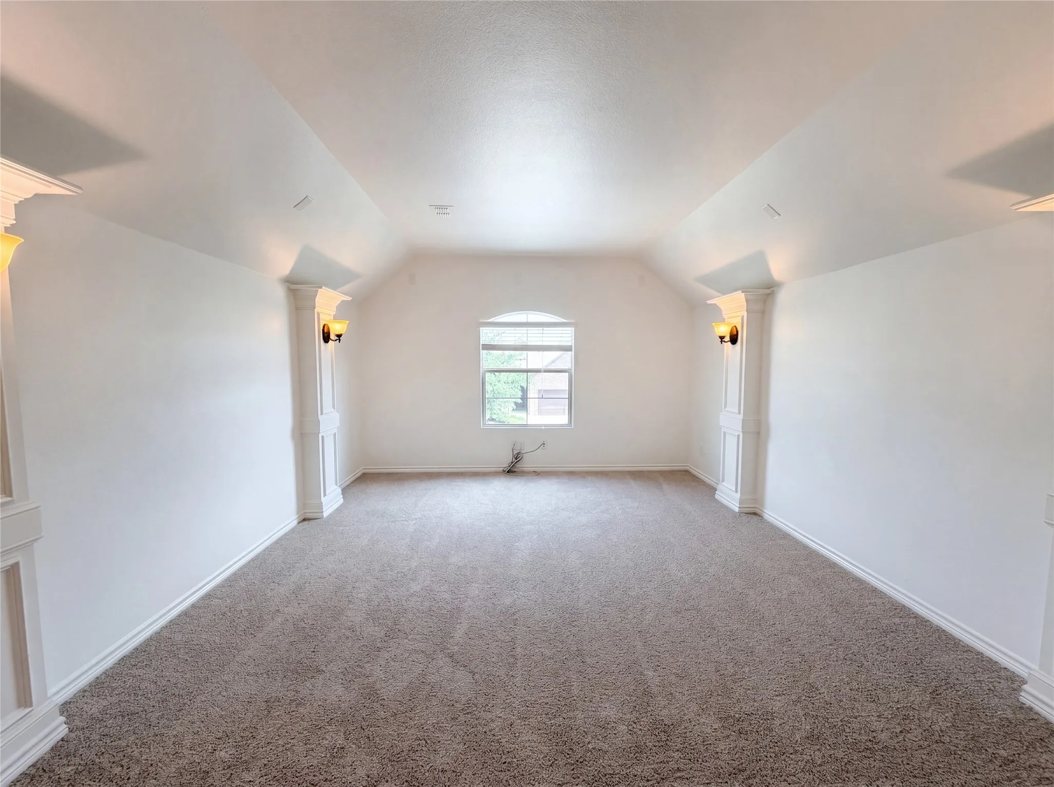 Single Family Residence For Sale in Tarrant County , 8312 Snow Goose Way, Fort Worth, Texas 76118, 4 Bedroom, 4 Bathroom, 2 Garage spaces, 3,189 Sqft, built in 2013, mls#21253049, Real Estate Agent in Fort Worth, Homes For Sale in Tarrant county, Homes For Sale in Fort Worth, Realtor in Fort Worth Texas, Real Estate Brokerage Independent Realty Texas, Luminita Cordes Realtor