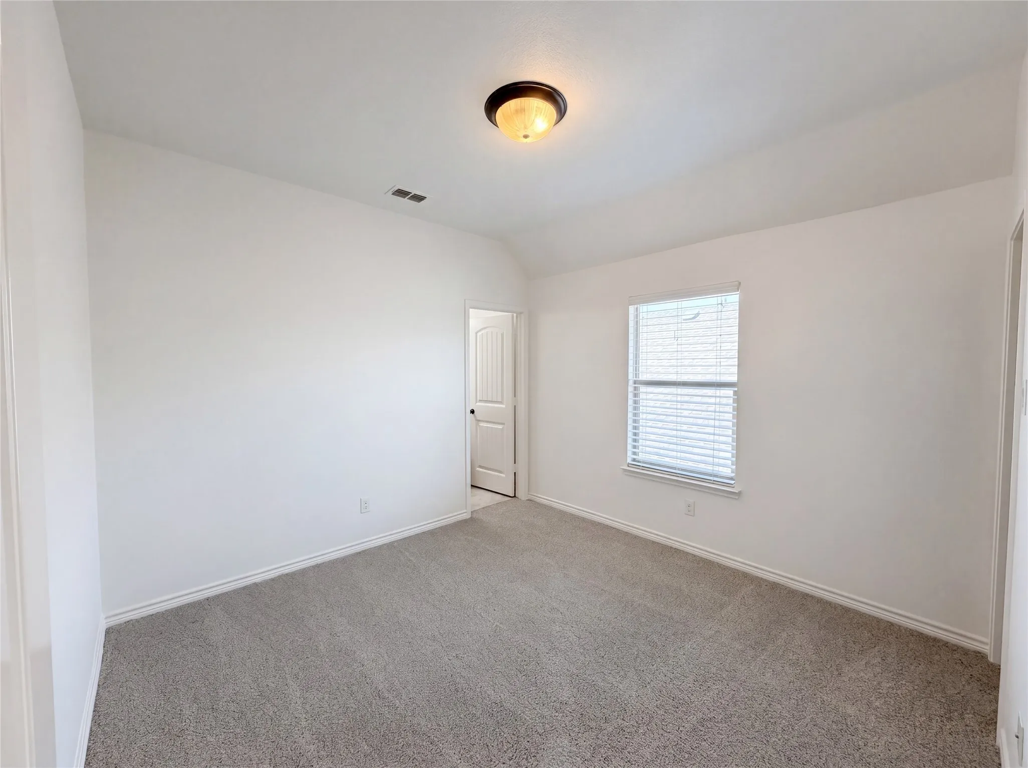 Single Family Residence For Sale in Tarrant County , 8312 Snow Goose Way, Fort Worth, Texas 76118, 4 Bedroom, 4 Bathroom, 2 Garage spaces, 3,189 Sqft, built in 2013, mls#21253049, Real Estate Agent in Fort Worth, Homes For Sale in Tarrant county, Homes For Sale in Fort Worth, Realtor in Fort Worth Texas, Real Estate Brokerage Independent Realty Texas, Luminita Cordes Realtor