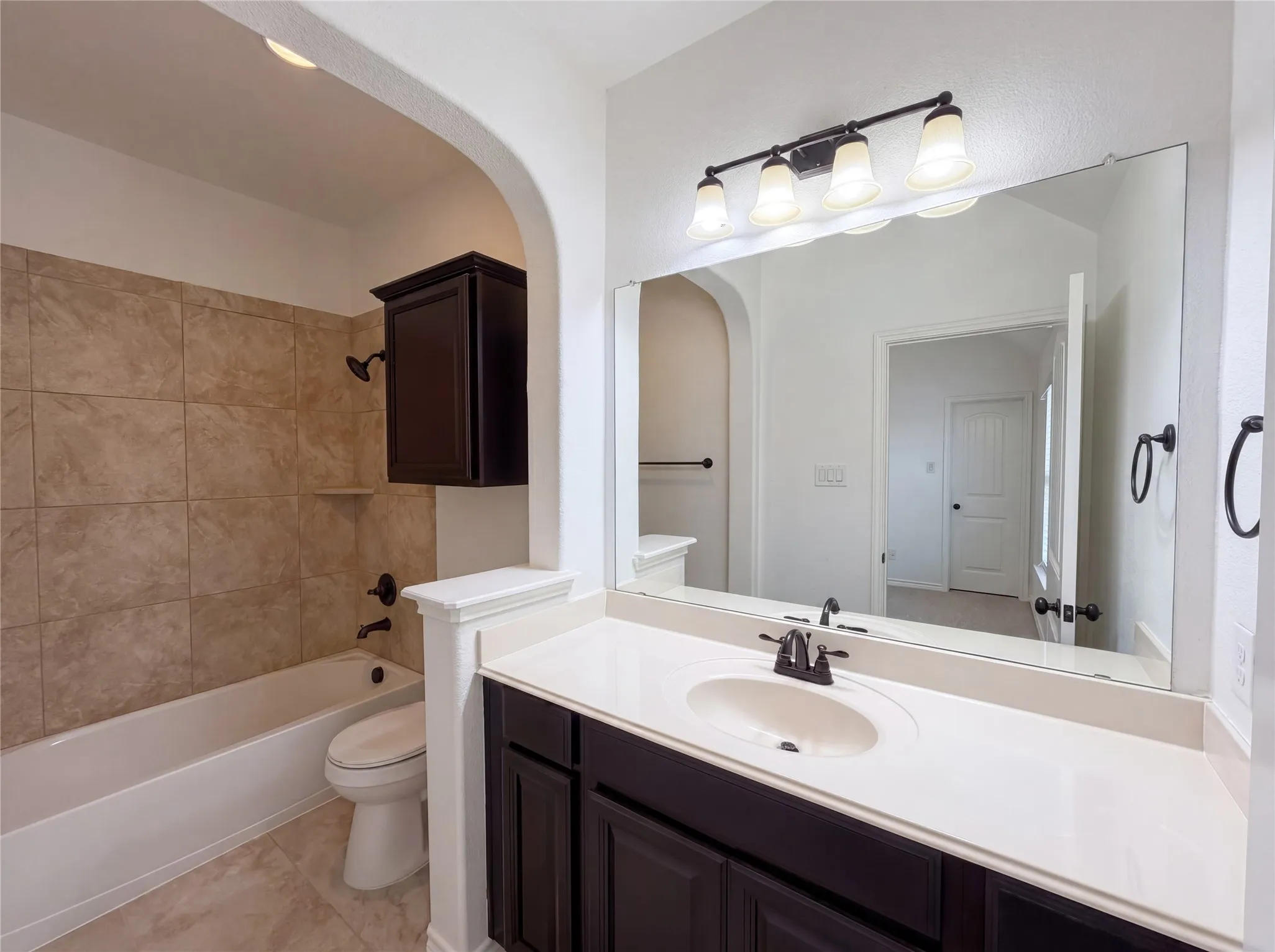 Single Family Residence For Sale in Tarrant County , 8312 Snow Goose Way, Fort Worth, Texas 76118, 4 Bedroom, 4 Bathroom, 2 Garage spaces, 3,189 Sqft, built in 2013, mls#21253049, Real Estate Agent in Fort Worth, Homes For Sale in Tarrant county, Homes For Sale in Fort Worth, Realtor in Fort Worth Texas, Real Estate Brokerage Independent Realty Texas, Luminita Cordes Realtor