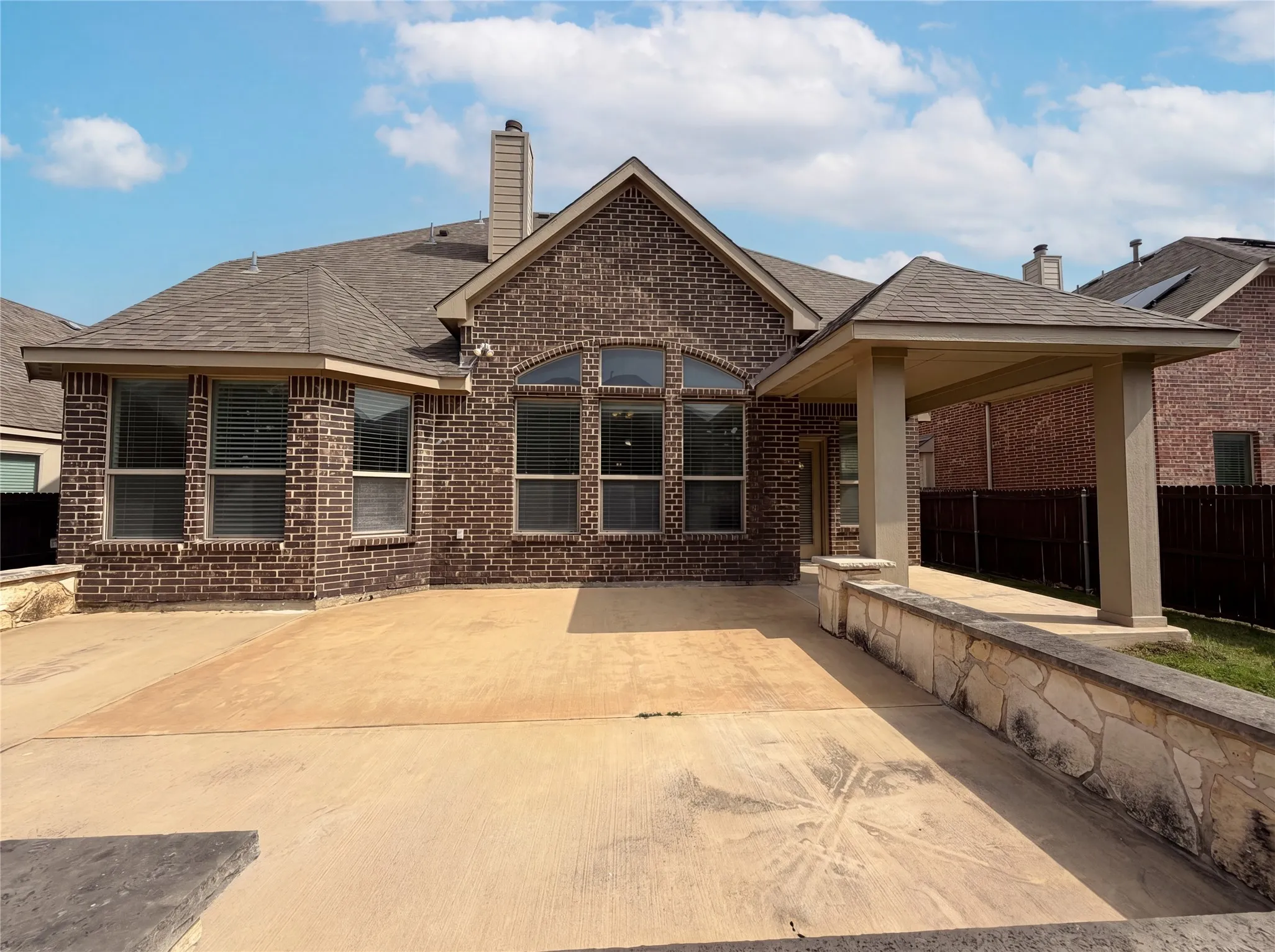 Single Family Residence For Sale in Tarrant County , 8312 Snow Goose Way, Fort Worth, Texas 76118, 4 Bedroom, 4 Bathroom, 2 Garage spaces, 3,189 Sqft, built in 2013, mls#21253049, Real Estate Agent in Fort Worth, Homes For Sale in Tarrant county, Homes For Sale in Fort Worth, Realtor in Fort Worth Texas, Real Estate Brokerage Independent Realty Texas, Luminita Cordes Realtor