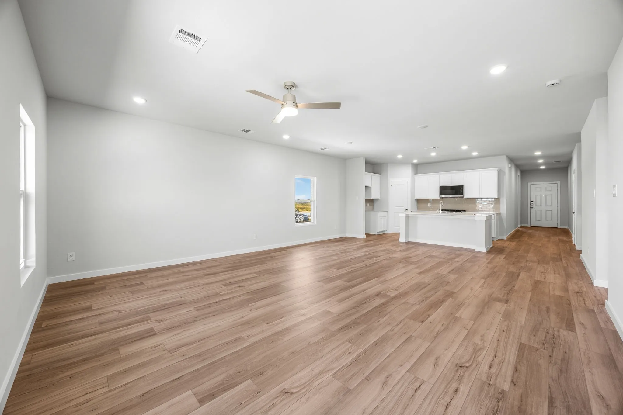 Single Family Residence For Sale in Johnson County , 917 Ironwood Drive, Alvarado, Texas 76009, 4 Bedroom, 3 Bathroom, 2 Garage spaces, 2,013 Sqft, built in 2026, mls#21253109, Real Estate Agent in Alvarado, Homes For Sale in Johnson county, Homes For Sale in Alvarado, Realtor in Alvarado Texas, Real Estate Brokerage Independent Realty Texas, Luminita Cordes Realtor