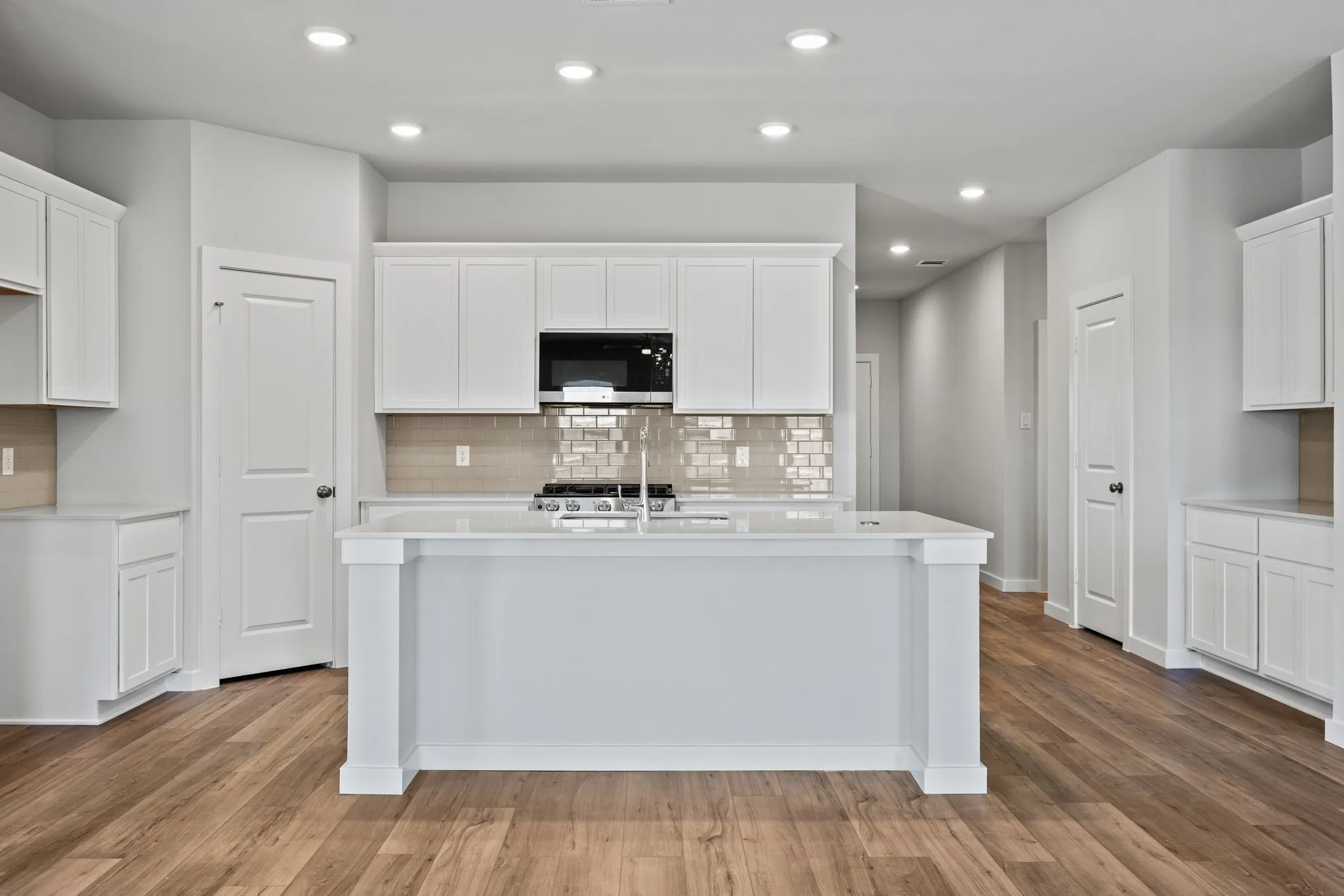 Single Family Residence For Sale in Johnson County , 917 Ironwood Drive, Alvarado, Texas 76009, 4 Bedroom, 3 Bathroom, 2 Garage spaces, 2,013 Sqft, built in 2026, mls#21253109, Real Estate Agent in Alvarado, Homes For Sale in Johnson county, Homes For Sale in Alvarado, Realtor in Alvarado Texas, Real Estate Brokerage Independent Realty Texas, Luminita Cordes Realtor