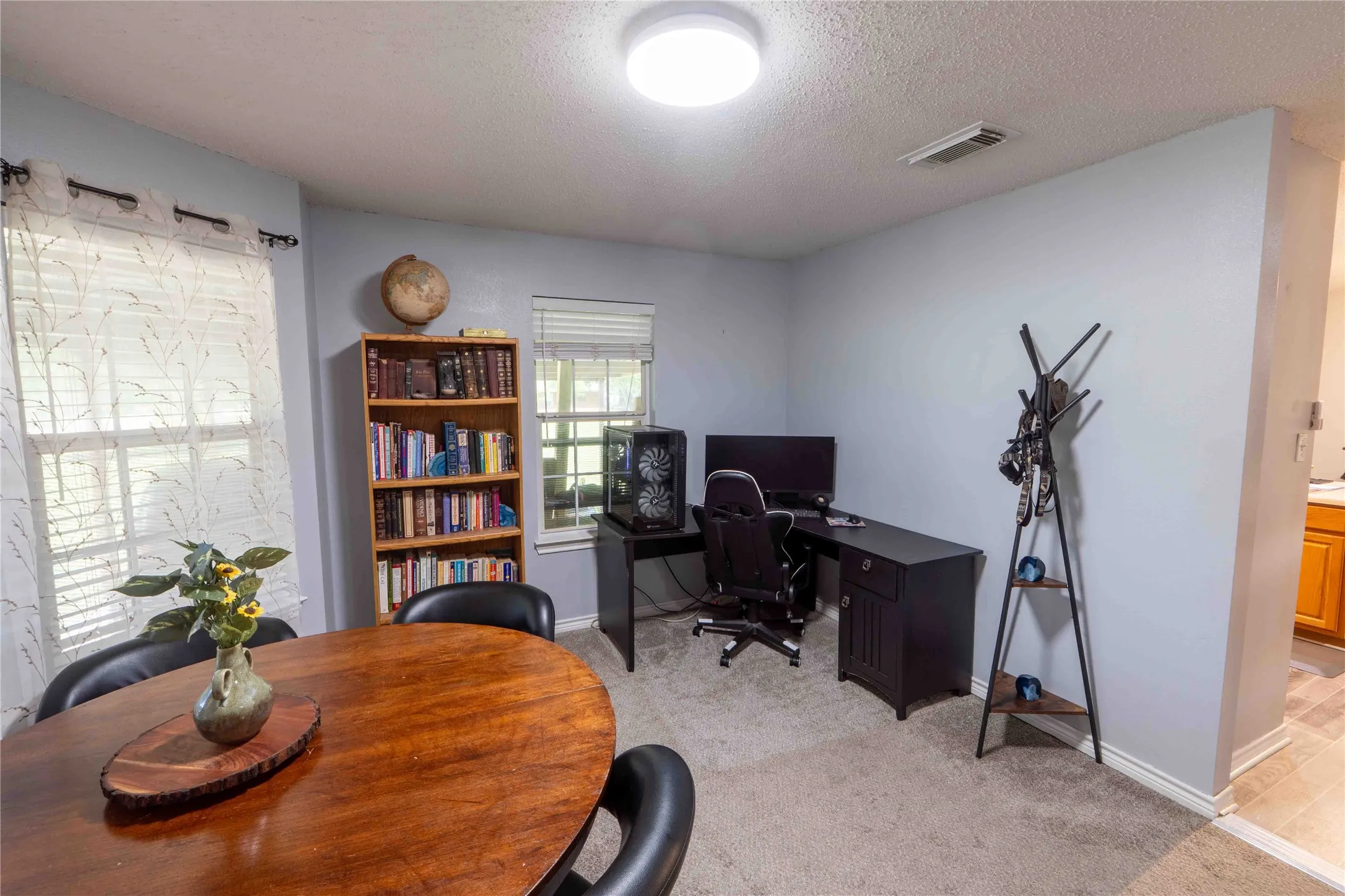 Single Family Residence For Sale in Wise County , 306 Owens Street, Bridgeport, Texas 76426, 3 Bedroom, 2 Bathroom, Garage spaces, 1,796 Sqft, built in 2003, Price $354,999, mls#21253136, Real Estate Agent in Bridgeport, Homes For Sale in Wise county, Homes For Sale in Bridgeport, Realtor in Bridgeport Texas, Real Estate Brokerage Independent Realty Texas, Luminita Cordes Realtor
