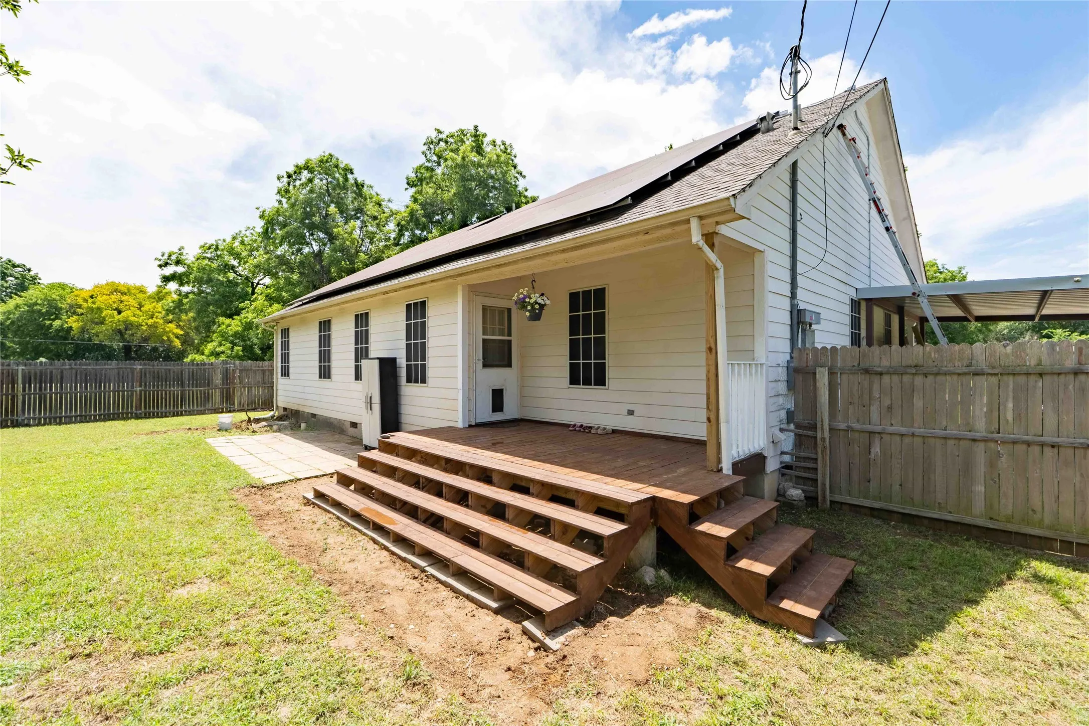 Single Family Residence For Sale in Wise County , 306 Owens Street, Bridgeport, Texas 76426, 3 Bedroom, 2 Bathroom, Garage spaces, 1,796 Sqft, built in 2003, Price $354,999, mls#21253136, Real Estate Agent in Bridgeport, Homes For Sale in Wise county, Homes For Sale in Bridgeport, Realtor in Bridgeport Texas, Real Estate Brokerage Independent Realty Texas, Luminita Cordes Realtor
