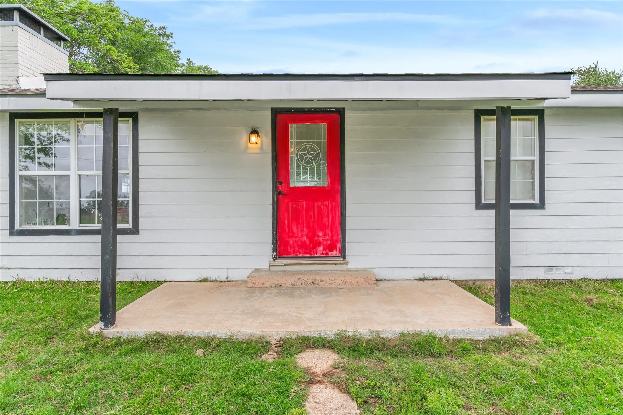 Single Family Residence For Sale in Henderson County , 10266 County Road 1200, Athens, Texas 75751, 2 Bedroom, 1 Bathroom, 1 Garage spaces, 1,152 Sqft, built in 2021, Price $479,900, mls#21253142, Real Estate Agent in Athens, Homes For Sale in Henderson county, Homes For Sale in Athens, Realtor in Athens Texas, Real Estate Brokerage Independent Realty Texas, Luminita Cordes Realtor
