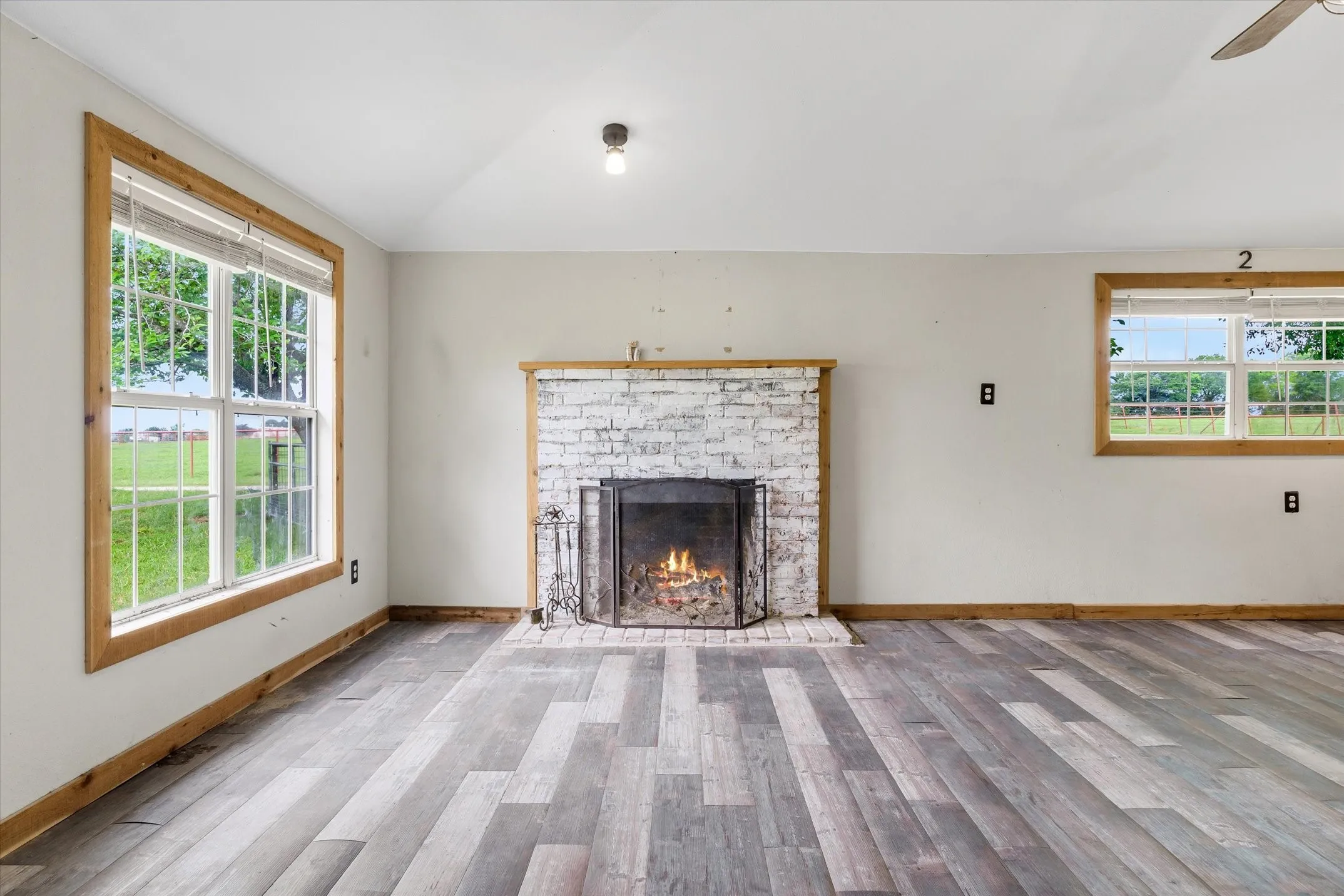 Single Family Residence For Sale in Henderson County , 10266 County Road 1200, Athens, Texas 75751, 2 Bedroom, 1 Bathroom, 1 Garage spaces, 1,152 Sqft, built in 2021, Price $479,900, mls#21253142, Real Estate Agent in Athens, Homes For Sale in Henderson county, Homes For Sale in Athens, Realtor in Athens Texas, Real Estate Brokerage Independent Realty Texas, Luminita Cordes Realtor