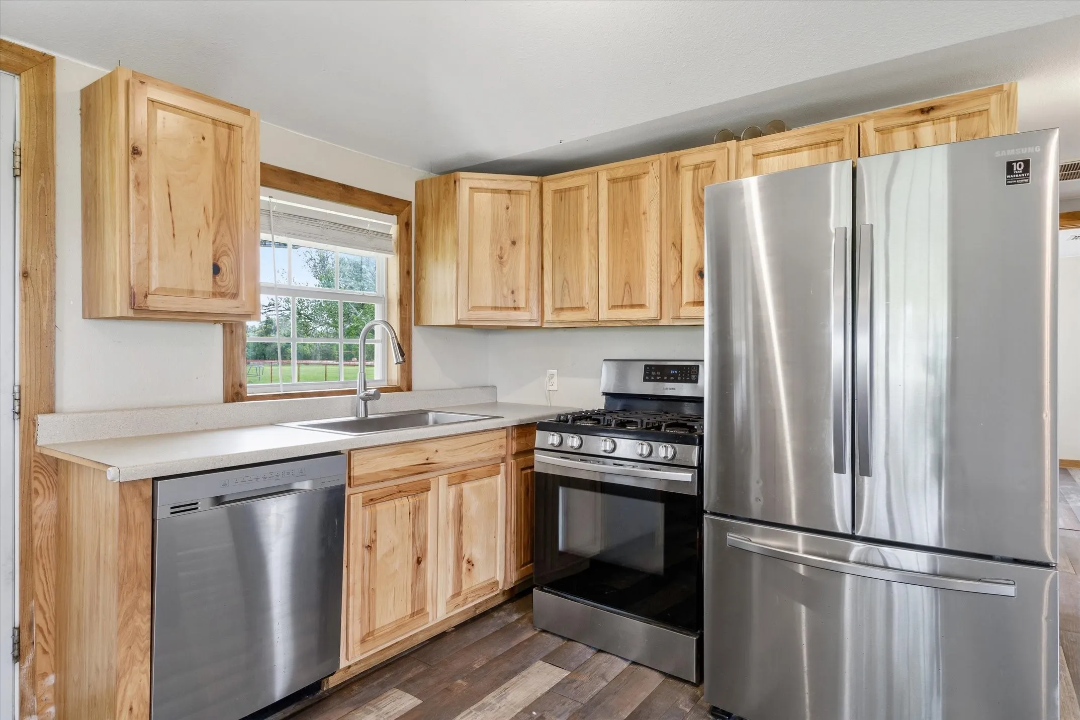 Single Family Residence For Sale in Henderson County , 10266 County Road 1200, Athens, Texas 75751, 2 Bedroom, 1 Bathroom, 1 Garage spaces, 1,152 Sqft, built in 2021, Price $479,900, mls#21253142, Real Estate Agent in Athens, Homes For Sale in Henderson county, Homes For Sale in Athens, Realtor in Athens Texas, Real Estate Brokerage Independent Realty Texas, Luminita Cordes Realtor