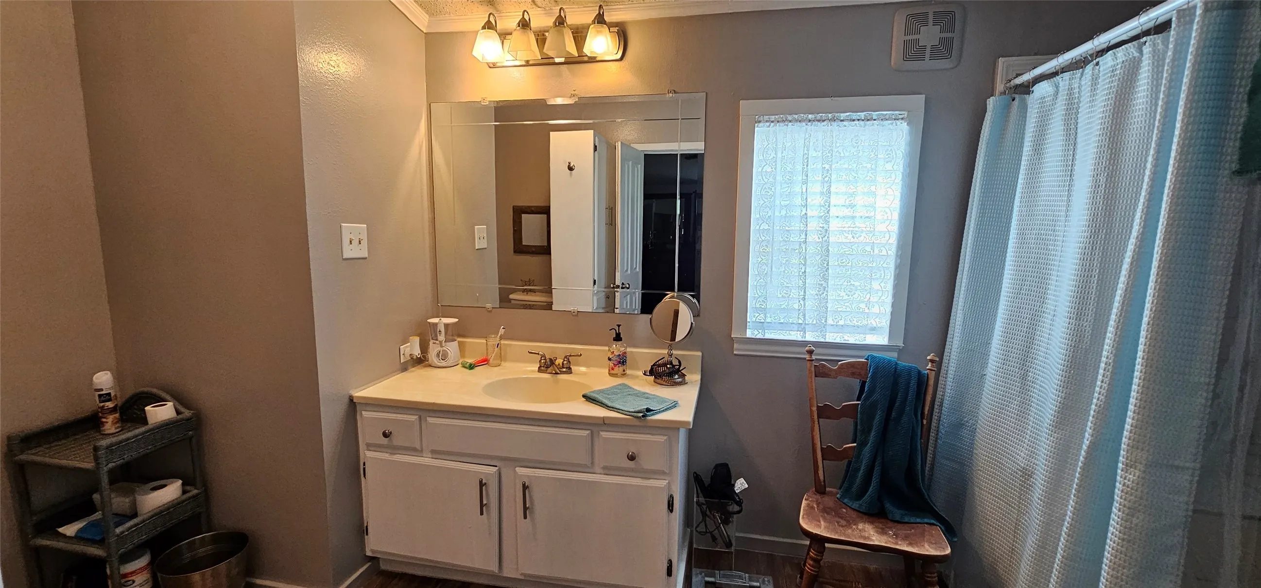 Mobile Home For Sale in Dallas County , 1655 Smith Circle, Combine, Texas 75159, 4 Bedroom, 2 Bathroom, Garage spaces, 2,128 Sqft, built in 1984, Preowned, mls#21253197, Real Estate Agent in Combine, Homes For Sale in Dallas county, Homes For Sale in Combine, Realtor in Combine Texas, Real Estate Brokerage Independent Realty Texas, Luminita Cordes Realtor