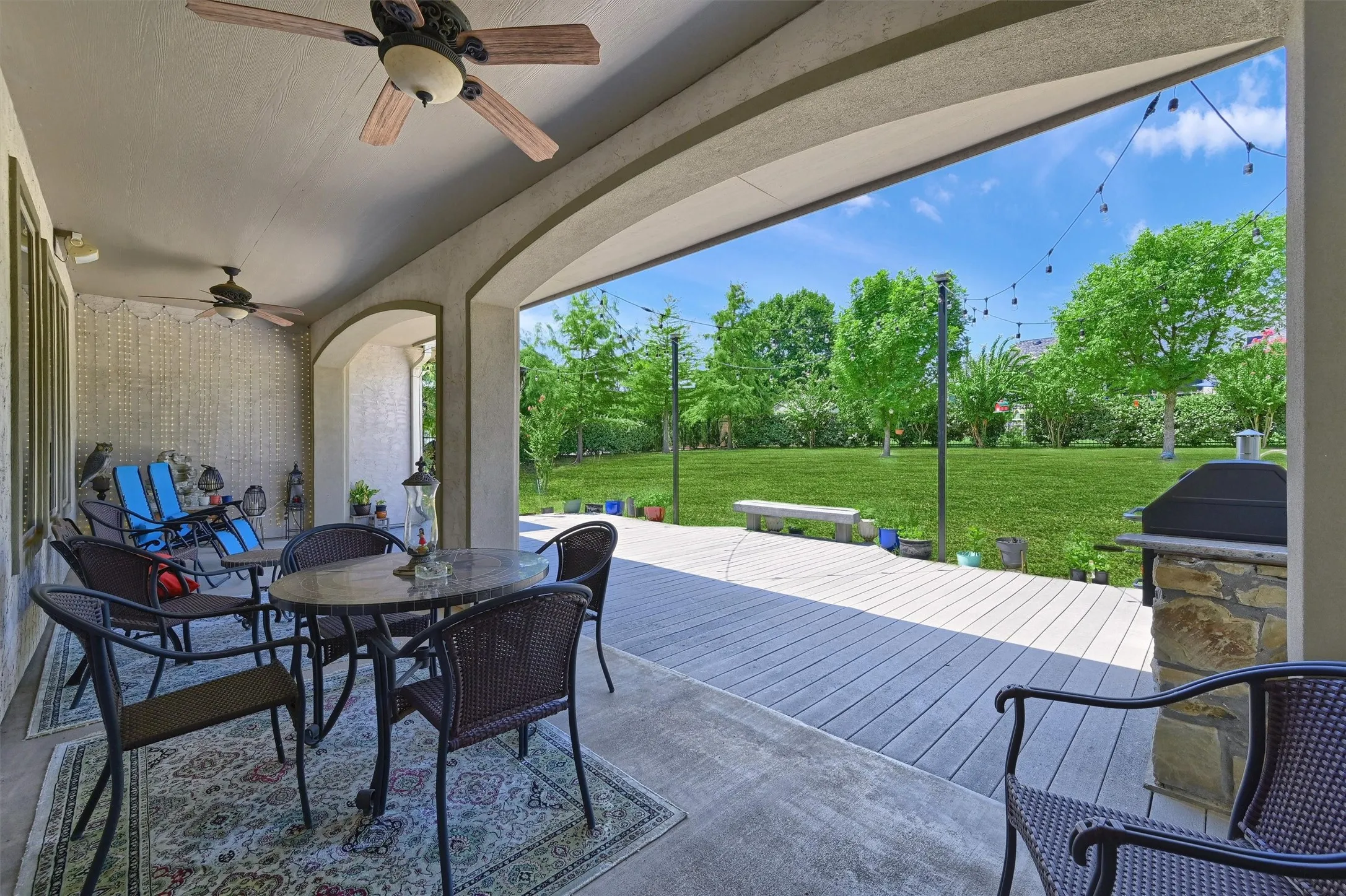 Single Family Residence For Sale in Grayson County , 4812 Park Vista Boulevard, Sherman, Texas 75090, 3 Bedroom, 3 Bathroom, 3 Garage spaces, 4,038 Sqft, built in 2006, Preowned, mls#21253204, Real Estate Agent in Sherman, Homes For Sale in Grayson county, Homes For Sale in Sherman, Realtor in Sherman Texas, Real Estate Brokerage Independent Realty Texas, Luminita Cordes Realtor