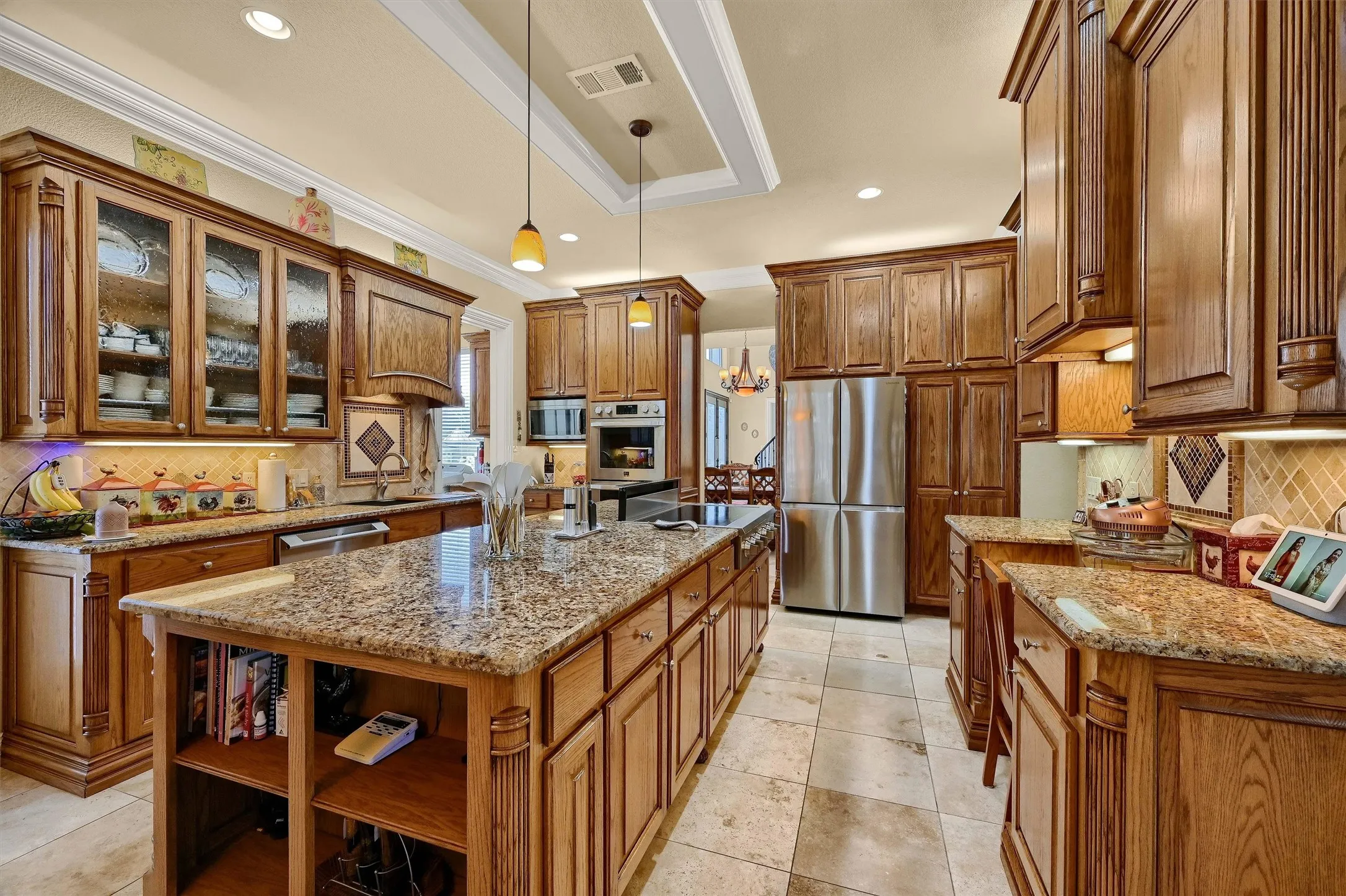 Single Family Residence For Sale in Grayson County , 4812 Park Vista Boulevard, Sherman, Texas 75090, 3 Bedroom, 3 Bathroom, 3 Garage spaces, 4,038 Sqft, built in 2006, Preowned, mls#21253204, Real Estate Agent in Sherman, Homes For Sale in Grayson county, Homes For Sale in Sherman, Realtor in Sherman Texas, Real Estate Brokerage Independent Realty Texas, Luminita Cordes Realtor
