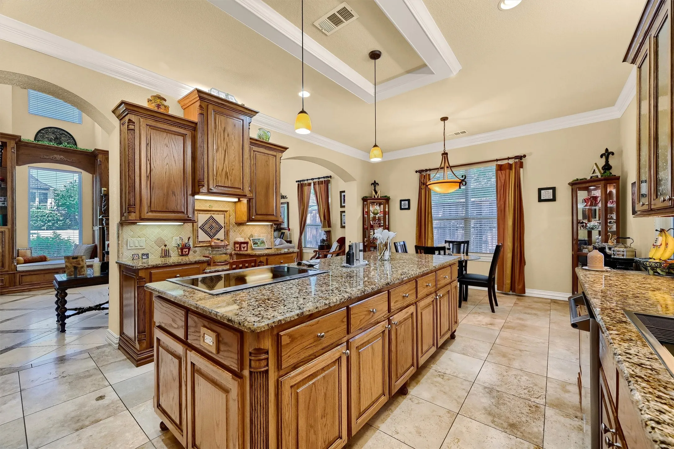 Single Family Residence For Sale in Grayson County , 4812 Park Vista Boulevard, Sherman, Texas 75090, 3 Bedroom, 3 Bathroom, 3 Garage spaces, 4,038 Sqft, built in 2006, Preowned, mls#21253204, Real Estate Agent in Sherman, Homes For Sale in Grayson county, Homes For Sale in Sherman, Realtor in Sherman Texas, Real Estate Brokerage Independent Realty Texas, Luminita Cordes Realtor
