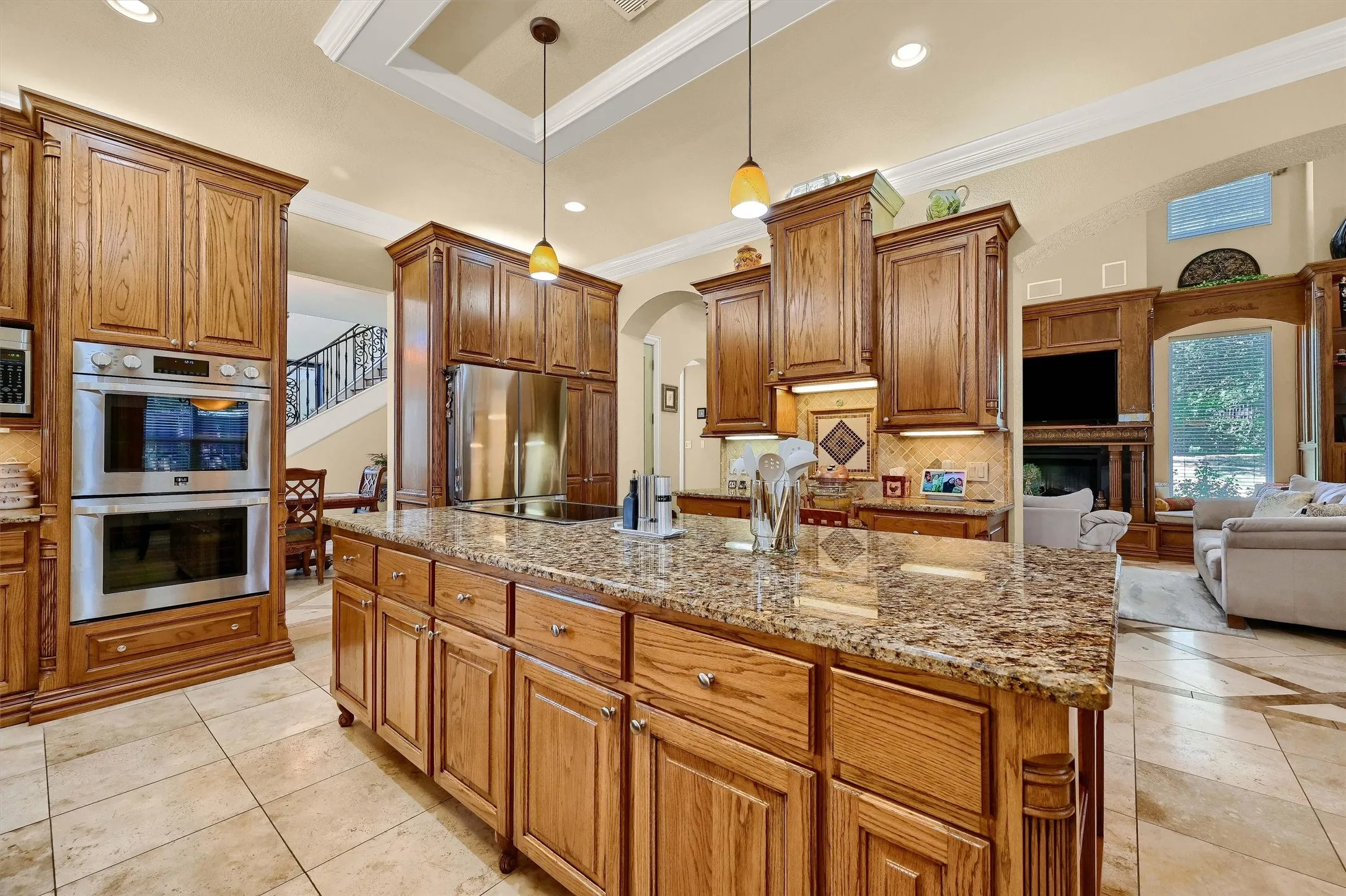 Single Family Residence For Sale in Grayson County , 4812 Park Vista Boulevard, Sherman, Texas 75090, 3 Bedroom, 3 Bathroom, 3 Garage spaces, 4,038 Sqft, built in 2006, Preowned, mls#21253204, Real Estate Agent in Sherman, Homes For Sale in Grayson county, Homes For Sale in Sherman, Realtor in Sherman Texas, Real Estate Brokerage Independent Realty Texas, Luminita Cordes Realtor
