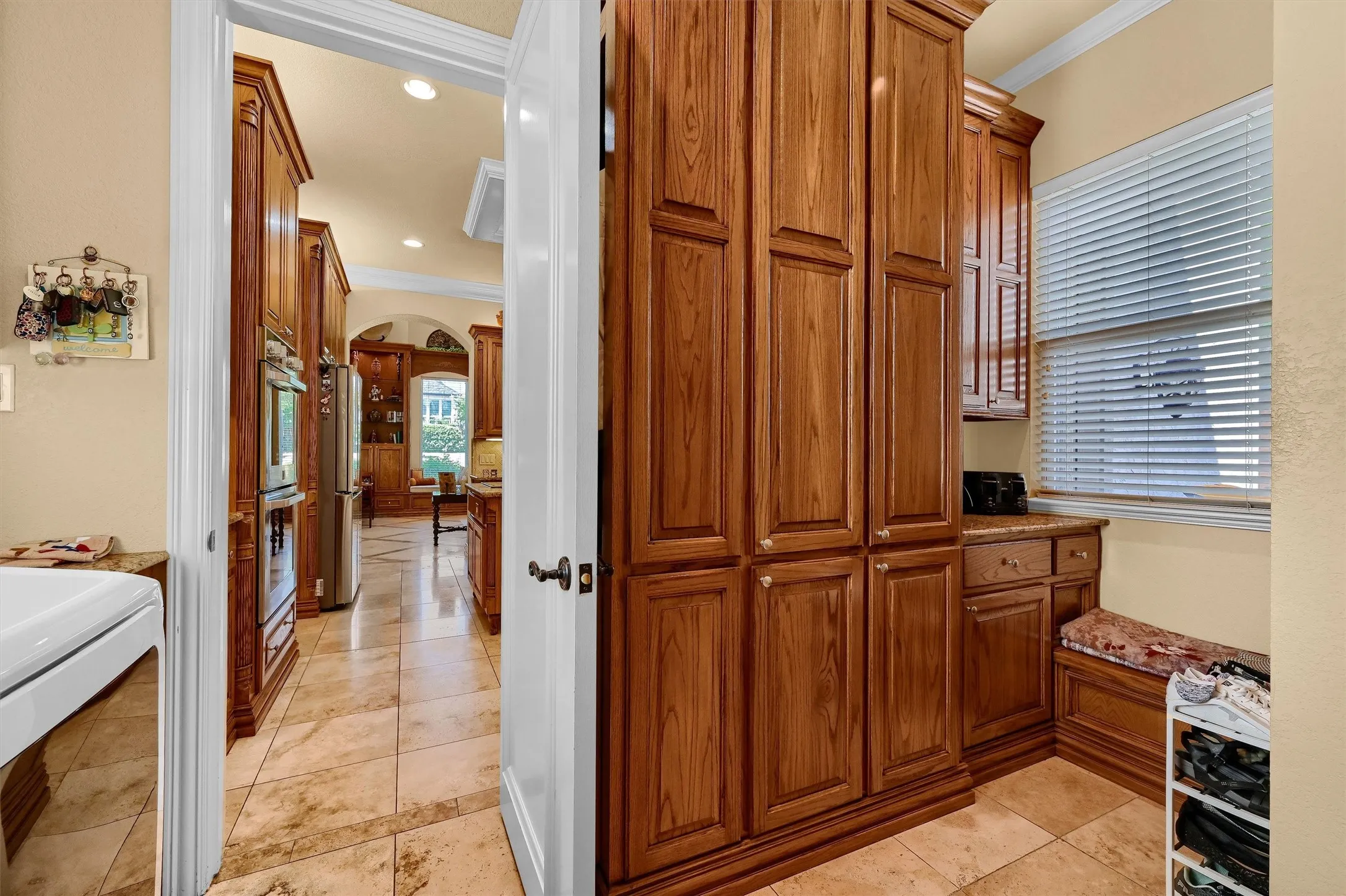 Single Family Residence For Sale in Grayson County , 4812 Park Vista Boulevard, Sherman, Texas 75090, 3 Bedroom, 3 Bathroom, 3 Garage spaces, 4,038 Sqft, built in 2006, Preowned, mls#21253204, Real Estate Agent in Sherman, Homes For Sale in Grayson county, Homes For Sale in Sherman, Realtor in Sherman Texas, Real Estate Brokerage Independent Realty Texas, Luminita Cordes Realtor