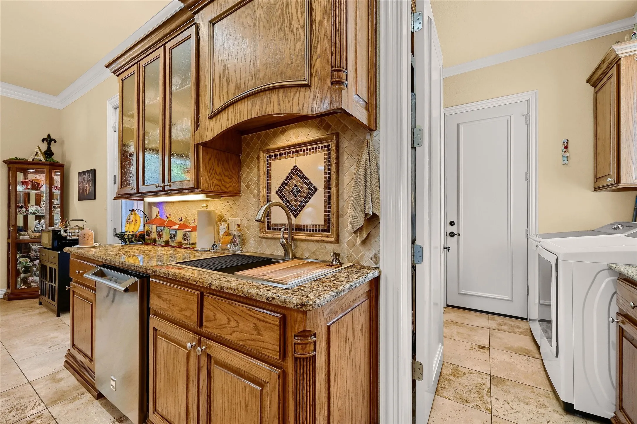 Single Family Residence For Sale in Grayson County , 4812 Park Vista Boulevard, Sherman, Texas 75090, 3 Bedroom, 3 Bathroom, 3 Garage spaces, 4,038 Sqft, built in 2006, Preowned, mls#21253204, Real Estate Agent in Sherman, Homes For Sale in Grayson county, Homes For Sale in Sherman, Realtor in Sherman Texas, Real Estate Brokerage Independent Realty Texas, Luminita Cordes Realtor