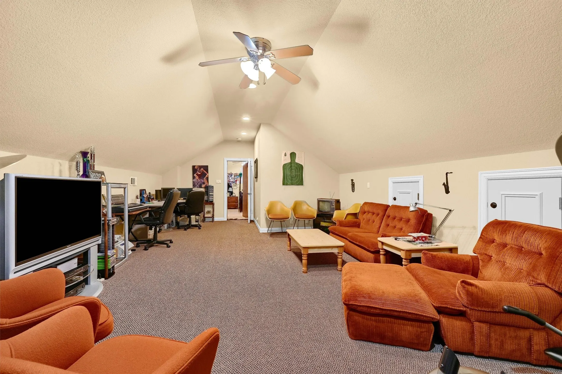 Single Family Residence For Sale in Grayson County , 4812 Park Vista Boulevard, Sherman, Texas 75090, 3 Bedroom, 3 Bathroom, 3 Garage spaces, 4,038 Sqft, built in 2006, Preowned, mls#21253204, Real Estate Agent in Sherman, Homes For Sale in Grayson county, Homes For Sale in Sherman, Realtor in Sherman Texas, Real Estate Brokerage Independent Realty Texas, Luminita Cordes Realtor
