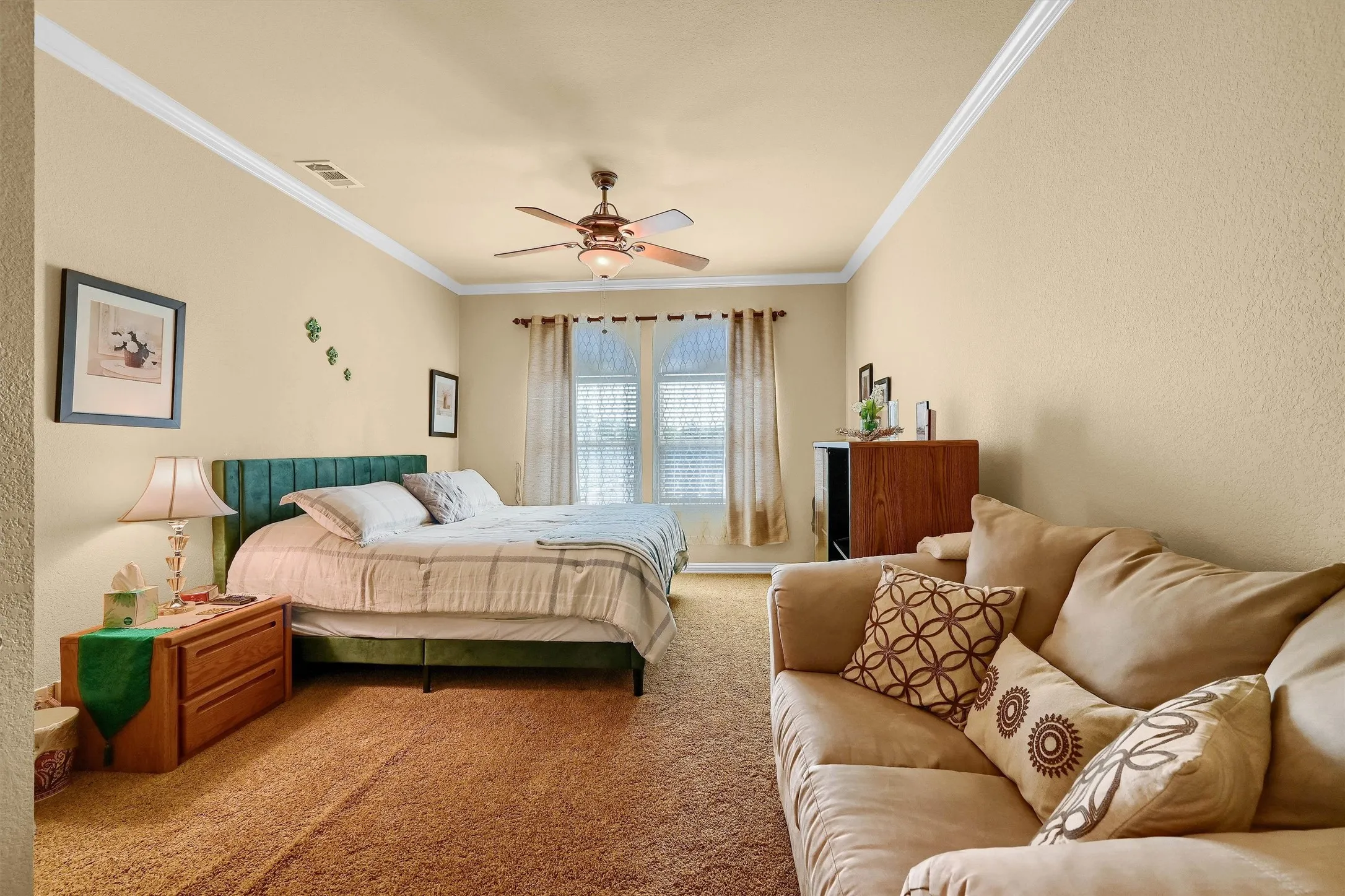 Single Family Residence For Sale in Grayson County , 4812 Park Vista Boulevard, Sherman, Texas 75090, 3 Bedroom, 3 Bathroom, 3 Garage spaces, 4,038 Sqft, built in 2006, Preowned, mls#21253204, Real Estate Agent in Sherman, Homes For Sale in Grayson county, Homes For Sale in Sherman, Realtor in Sherman Texas, Real Estate Brokerage Independent Realty Texas, Luminita Cordes Realtor