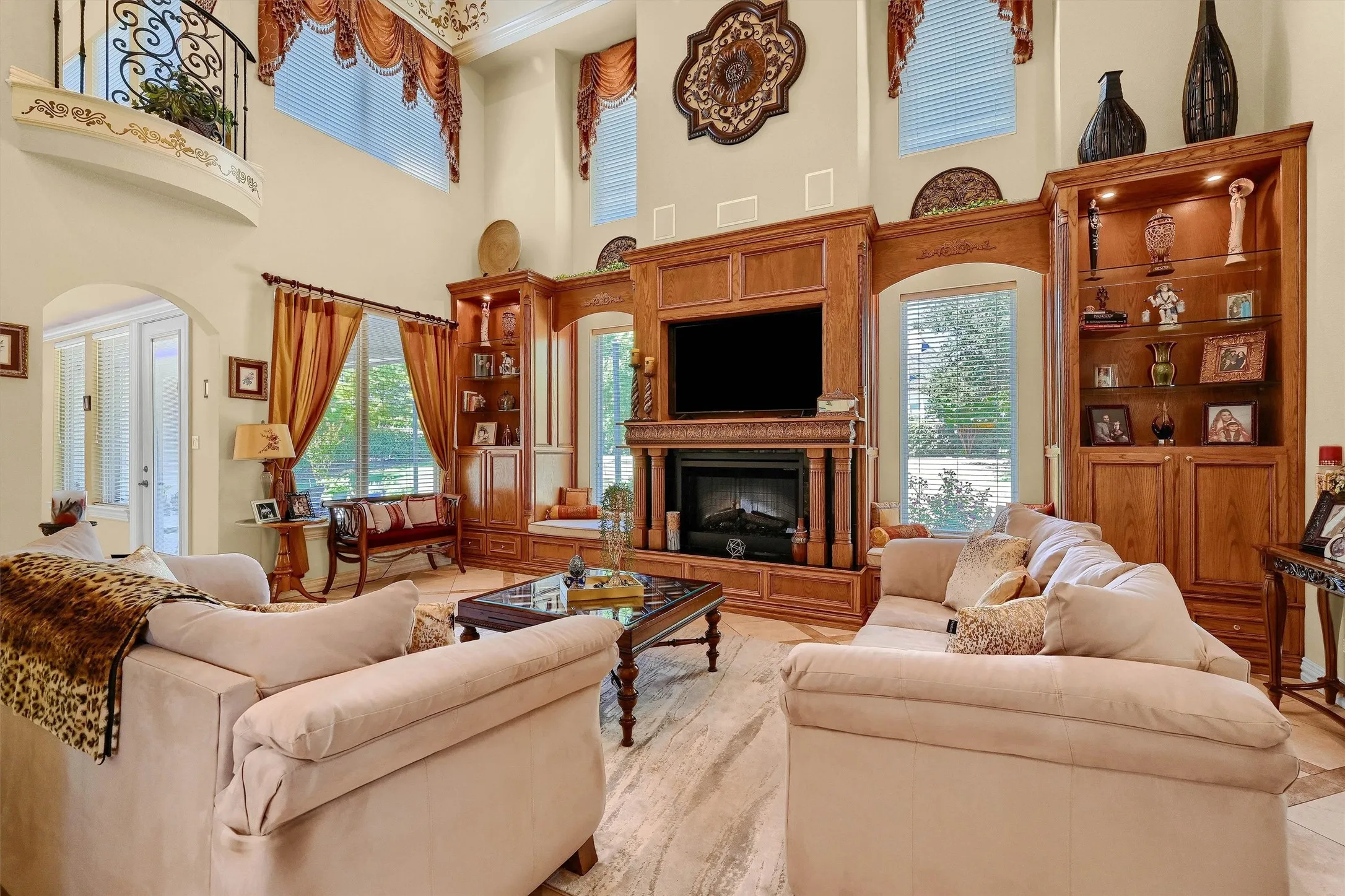 Single Family Residence For Sale in Grayson County , 4812 Park Vista Boulevard, Sherman, Texas 75090, 3 Bedroom, 3 Bathroom, 3 Garage spaces, 4,038 Sqft, built in 2006, Preowned, mls#21253204, Real Estate Agent in Sherman, Homes For Sale in Grayson county, Homes For Sale in Sherman, Realtor in Sherman Texas, Real Estate Brokerage Independent Realty Texas, Luminita Cordes Realtor