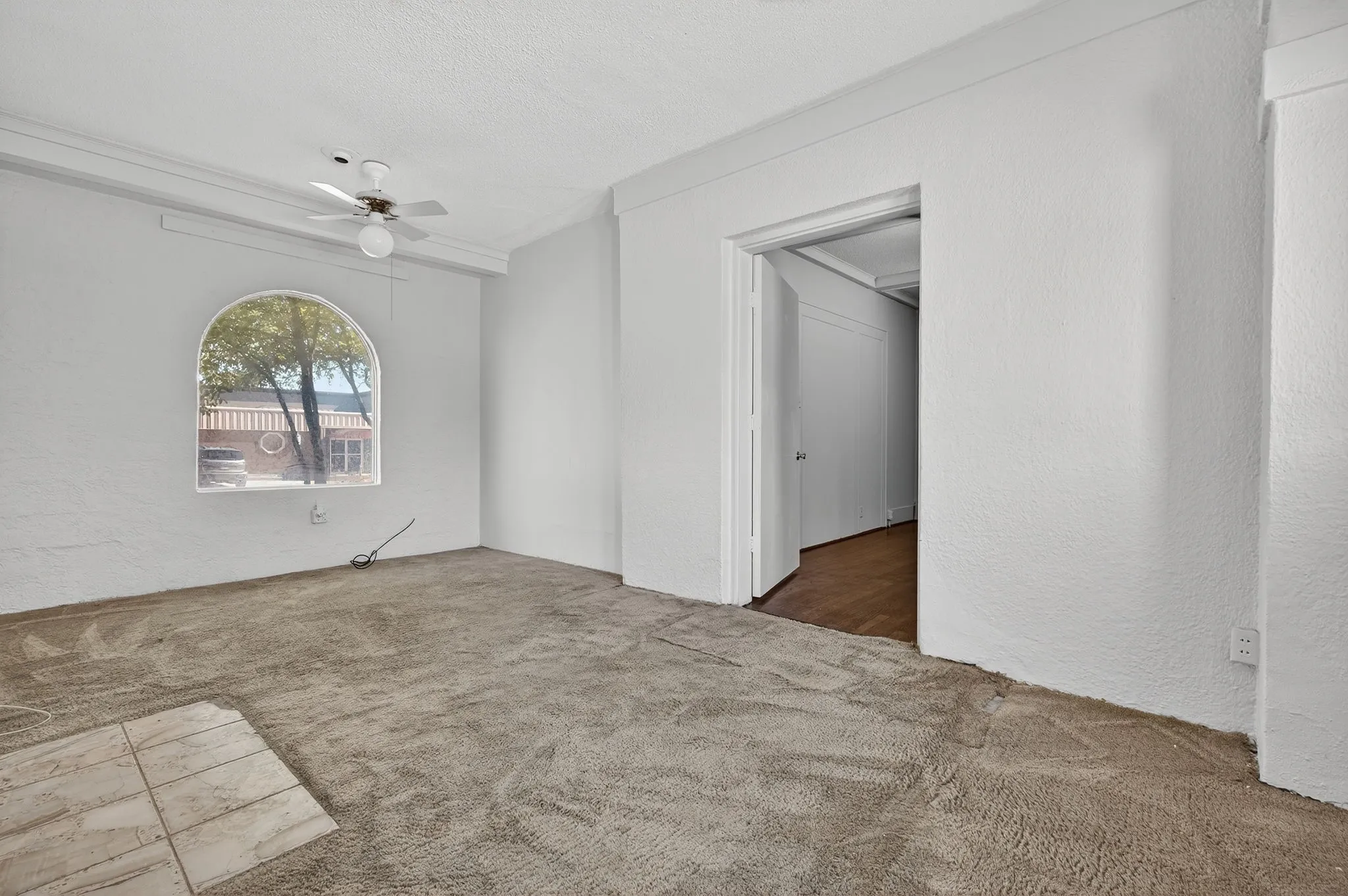 Office For Sale in Palo Pinto County , 916 E Hubbard Street, Mineral Wells, Texas 76067, 0, 0, Garage spaces, 0 Sqft, built in 1930, Preowned, Price $275,000, mls#21253199, Real Estate Agent in Mineral Wells, Homes For Sale in Palo Pinto county, Homes For Sale in Mineral Wells, Realtor in Mineral Wells Texas, Real Estate Brokerage Independent Realty Texas, Luminita Cordes Realtor