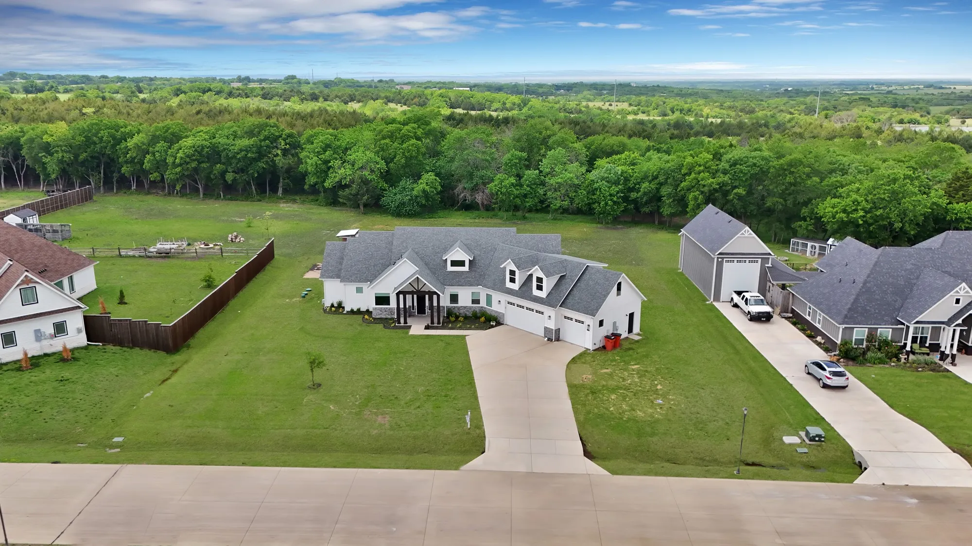 Single Family Residence For Sale in Collin County , 2223 Providence Way, Nevada, Texas 75173, 3 Bedroom, 3 Bathroom, 3 Garage spaces, 3,400 Sqft, built in 2021, Preowned, mls#21240988, Real Estate Agent in Nevada, Homes For Sale in Collin county, Homes For Sale in Nevada, Realtor in Nevada Texas, Real Estate Brokerage Independent Realty Texas, Luminita Cordes Realtor