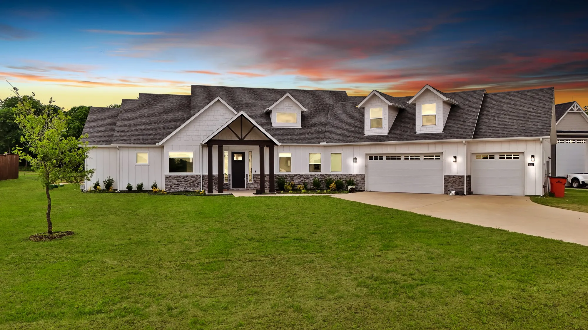 Single Family Residence For Sale in Collin County , 2223 Providence Way, Nevada, Texas 75173, 3 Bedroom, 3 Bathroom, 3 Garage spaces, 3,400 Sqft, built in 2021, Preowned, mls#21240988, Real Estate Agent in Nevada, Homes For Sale in Collin county, Homes For Sale in Nevada, Realtor in Nevada Texas, Real Estate Brokerage Independent Realty Texas, Luminita Cordes Realtor