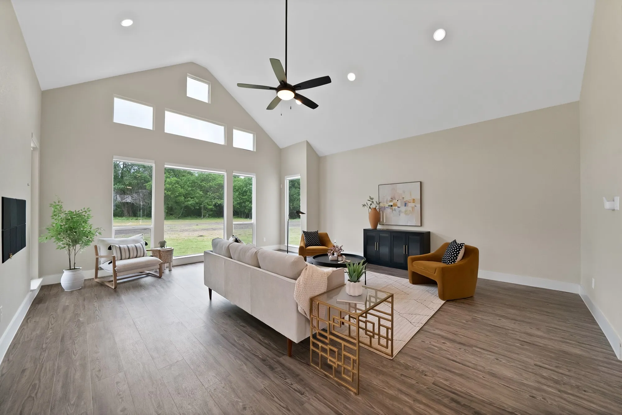 Single Family Residence For Sale in Collin County , 2223 Providence Way, Nevada, Texas 75173, 3 Bedroom, 3 Bathroom, 3 Garage spaces, 3,400 Sqft, built in 2021, Preowned, mls#21240988, Real Estate Agent in Nevada, Homes For Sale in Collin county, Homes For Sale in Nevada, Realtor in Nevada Texas, Real Estate Brokerage Independent Realty Texas, Luminita Cordes Realtor