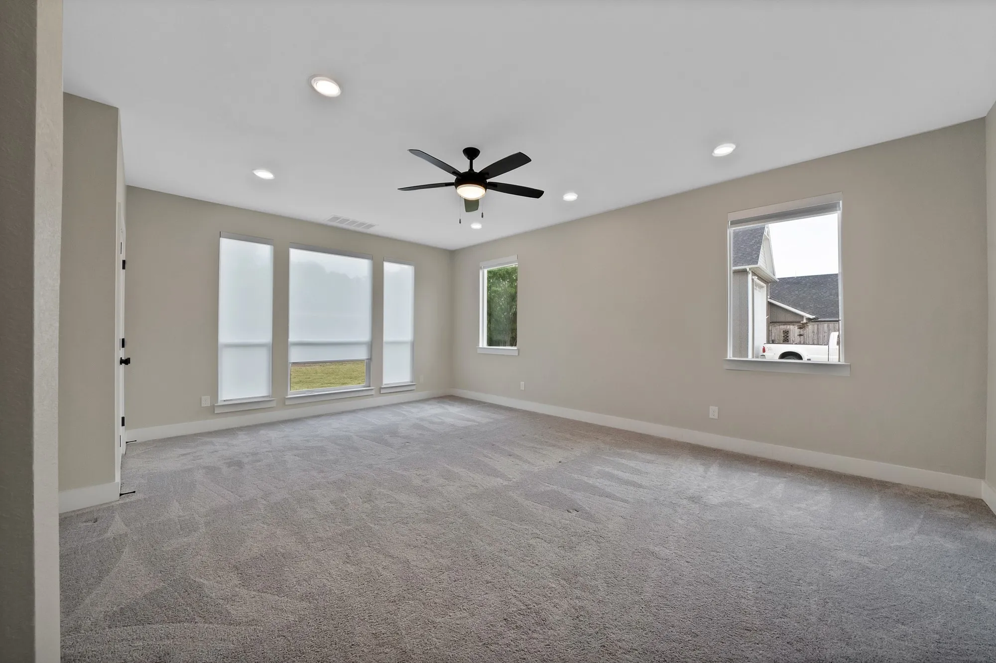 Single Family Residence For Sale in Collin County , 2223 Providence Way, Nevada, Texas 75173, 3 Bedroom, 3 Bathroom, 3 Garage spaces, 3,400 Sqft, built in 2021, Preowned, mls#21240988, Real Estate Agent in Nevada, Homes For Sale in Collin county, Homes For Sale in Nevada, Realtor in Nevada Texas, Real Estate Brokerage Independent Realty Texas, Luminita Cordes Realtor