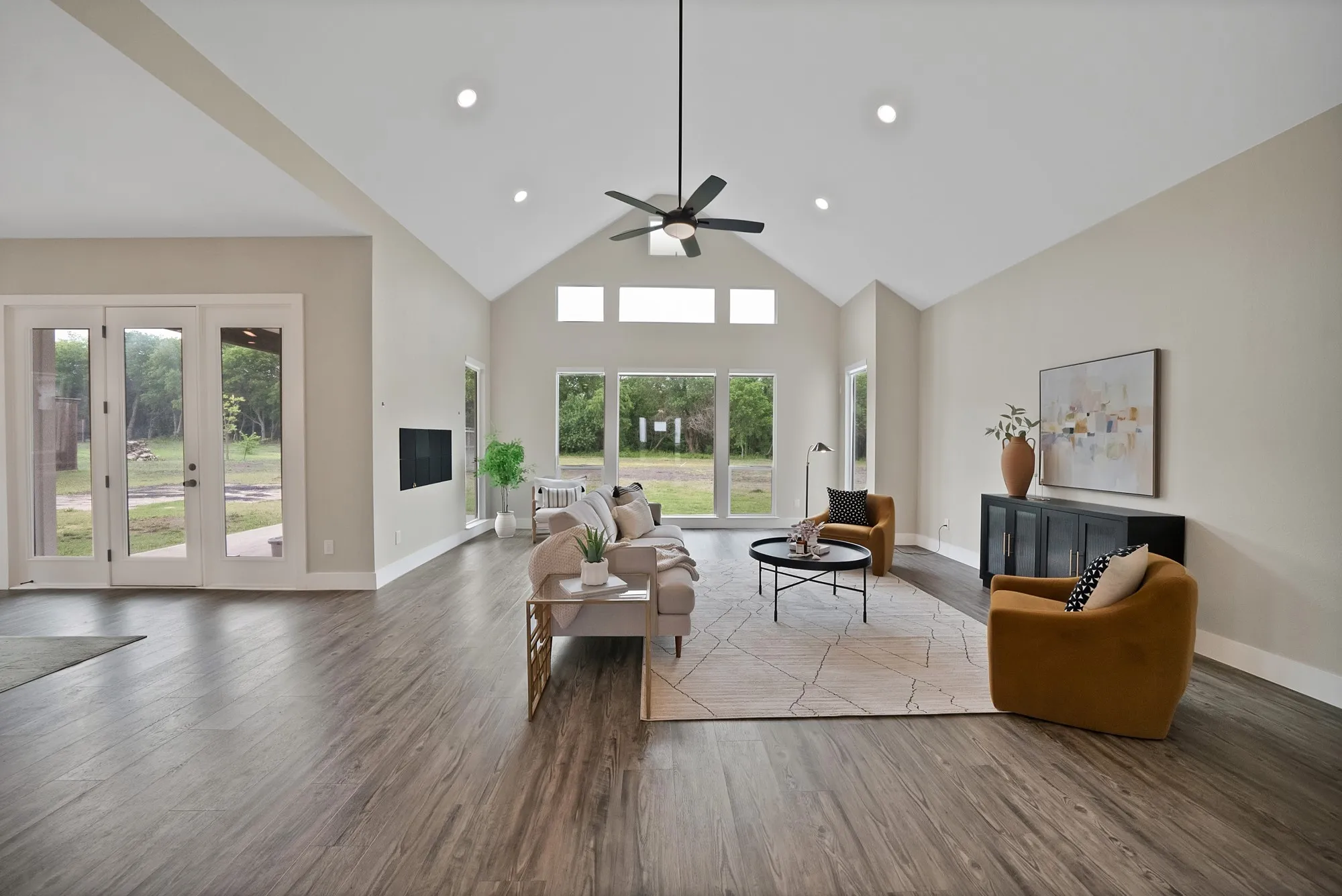 Single Family Residence For Sale in Collin County , 2223 Providence Way, Nevada, Texas 75173, 3 Bedroom, 3 Bathroom, 3 Garage spaces, 3,400 Sqft, built in 2021, Preowned, mls#21240988, Real Estate Agent in Nevada, Homes For Sale in Collin county, Homes For Sale in Nevada, Realtor in Nevada Texas, Real Estate Brokerage Independent Realty Texas, Luminita Cordes Realtor