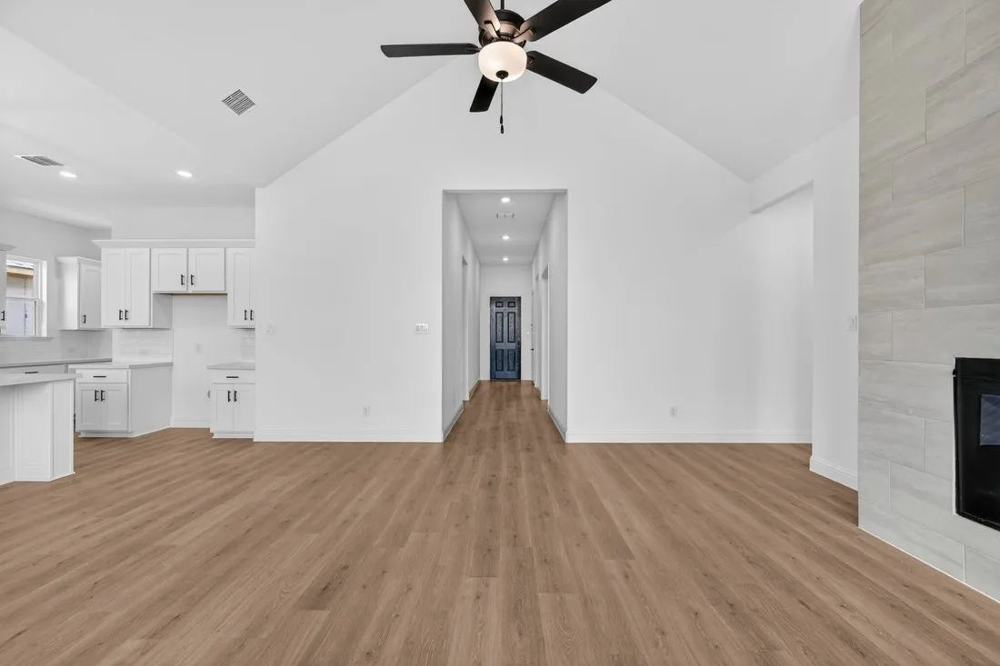 546 Chatham Street ~ Ready Now