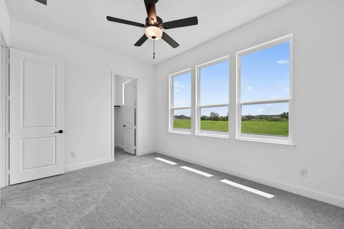 546 Chatham Street ~ Ready Now