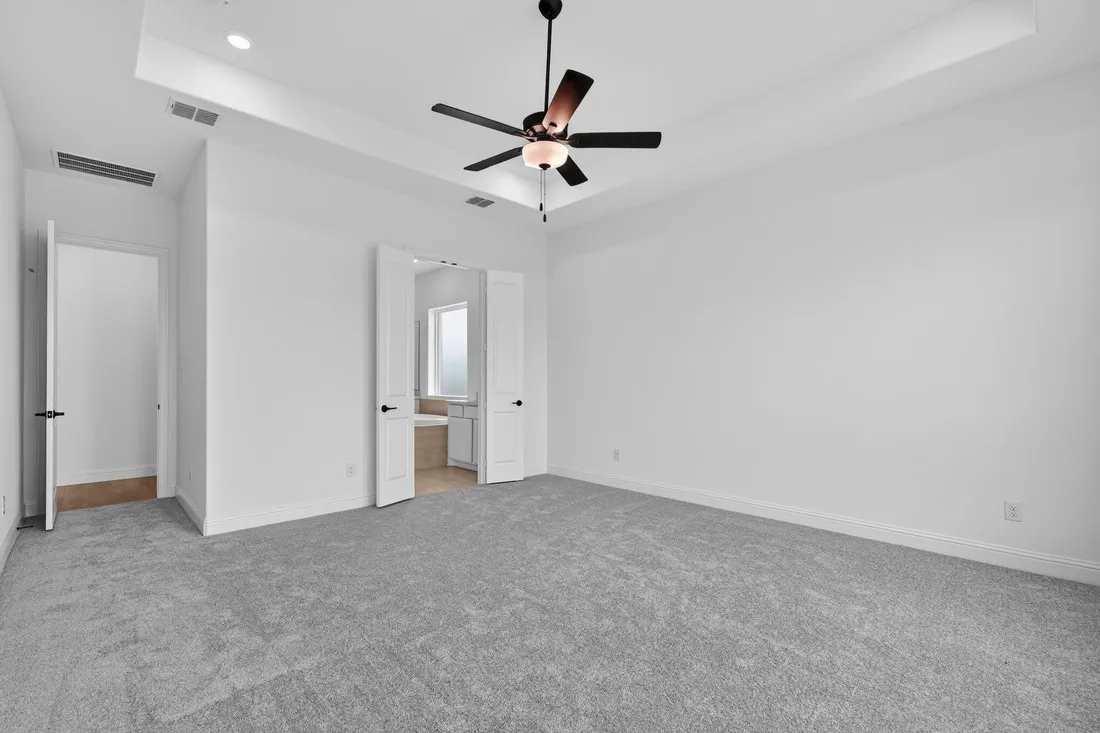 546 Chatham Street ~ Ready Now