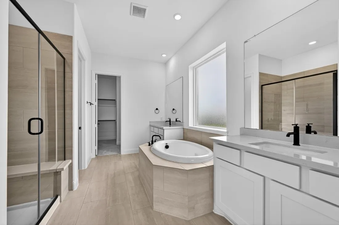 546 Chatham Street ~ Ready Now