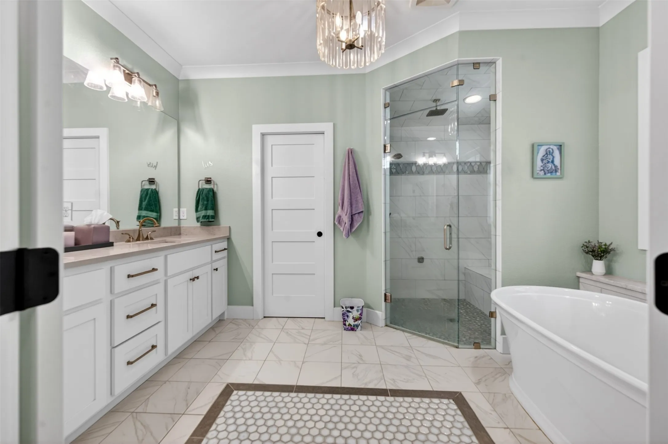 Single Family Residence For Sale in Henderson County , 4747 Stonebridge Lane, Athens, Texas 75751, 4 Bedrooms, 4 Bathrooms, 3 Garage spaces, 3,845 Sqft, built in 2020, Preowned, Price $1,270,000, mls#21250400, Real Estate Agent in Athens, Homes For Sale in Henderson county, Homes For Sale in Athens, Realtor in Athens Texas, Real Estate Brokerage Independent Realty Texas, Luminita Cordes Realtor