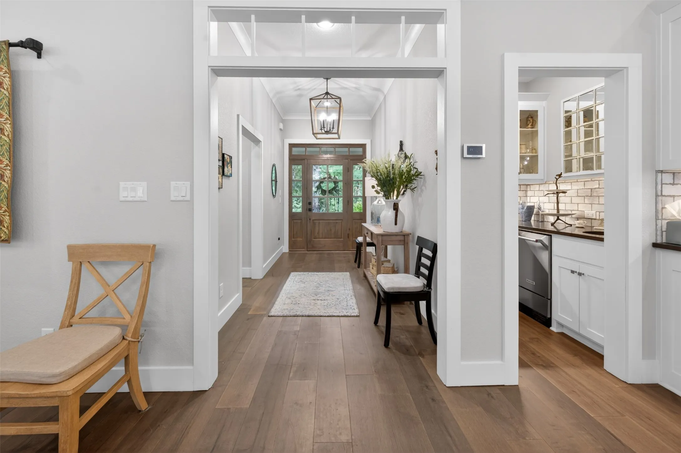 Single Family Residence For Sale in Henderson County , 4747 Stonebridge Lane, Athens, Texas 75751, 4 Bedrooms, 4 Bathrooms, 3 Garage spaces, 3,845 Sqft, built in 2020, Preowned, Price $1,270,000, mls#21250400, Real Estate Agent in Athens, Homes For Sale in Henderson county, Homes For Sale in Athens, Realtor in Athens Texas, Real Estate Brokerage Independent Realty Texas, Luminita Cordes Realtor