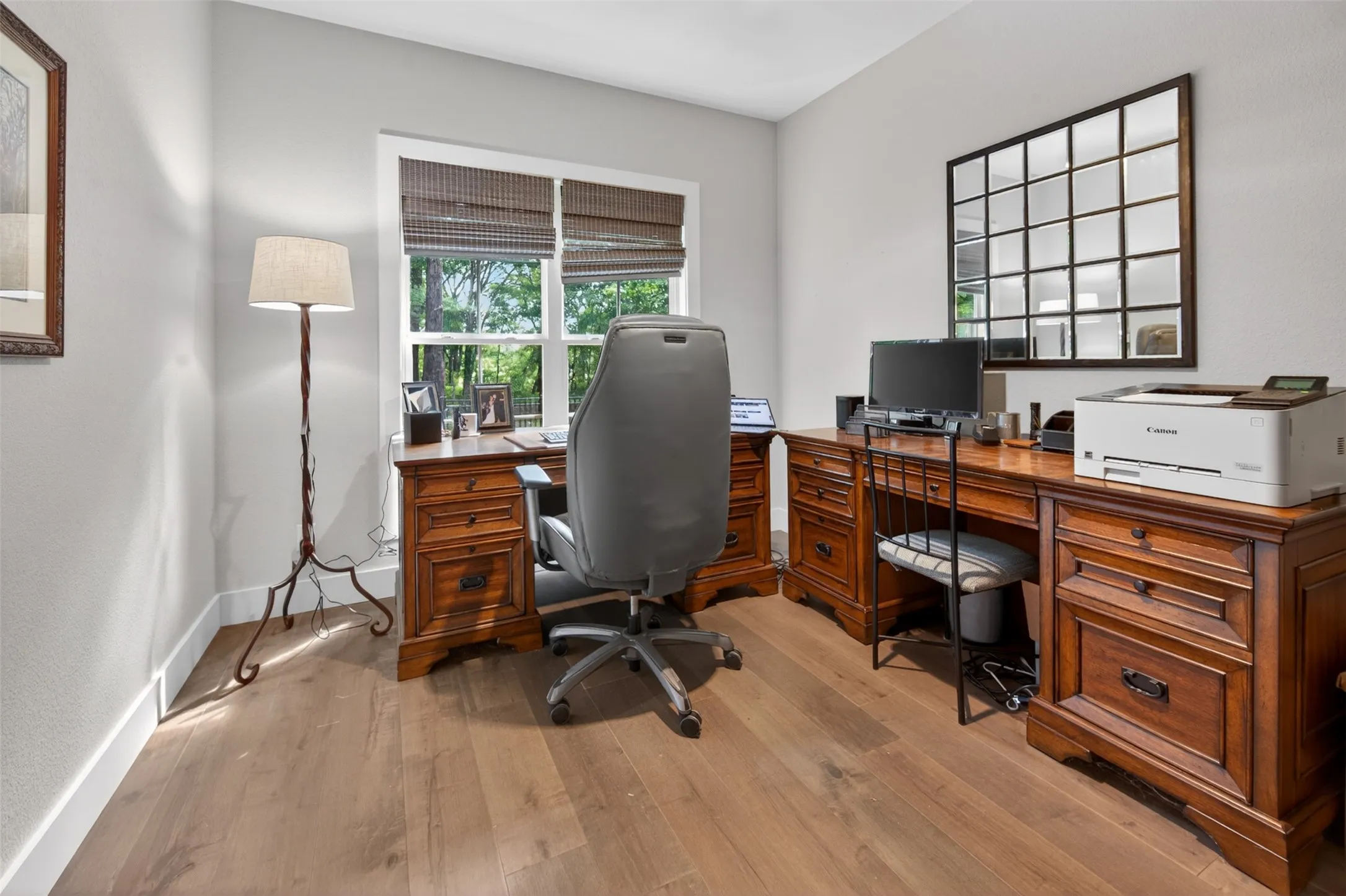 Single Family Residence For Sale in Henderson County , 4747 Stonebridge Lane, Athens, Texas 75751, 4 Bedrooms, 4 Bathrooms, 3 Garage spaces, 3,845 Sqft, built in 2020, Preowned, Price $1,270,000, mls#21250400, Real Estate Agent in Athens, Homes For Sale in Henderson county, Homes For Sale in Athens, Realtor in Athens Texas, Real Estate Brokerage Independent Realty Texas, Luminita Cordes Realtor
