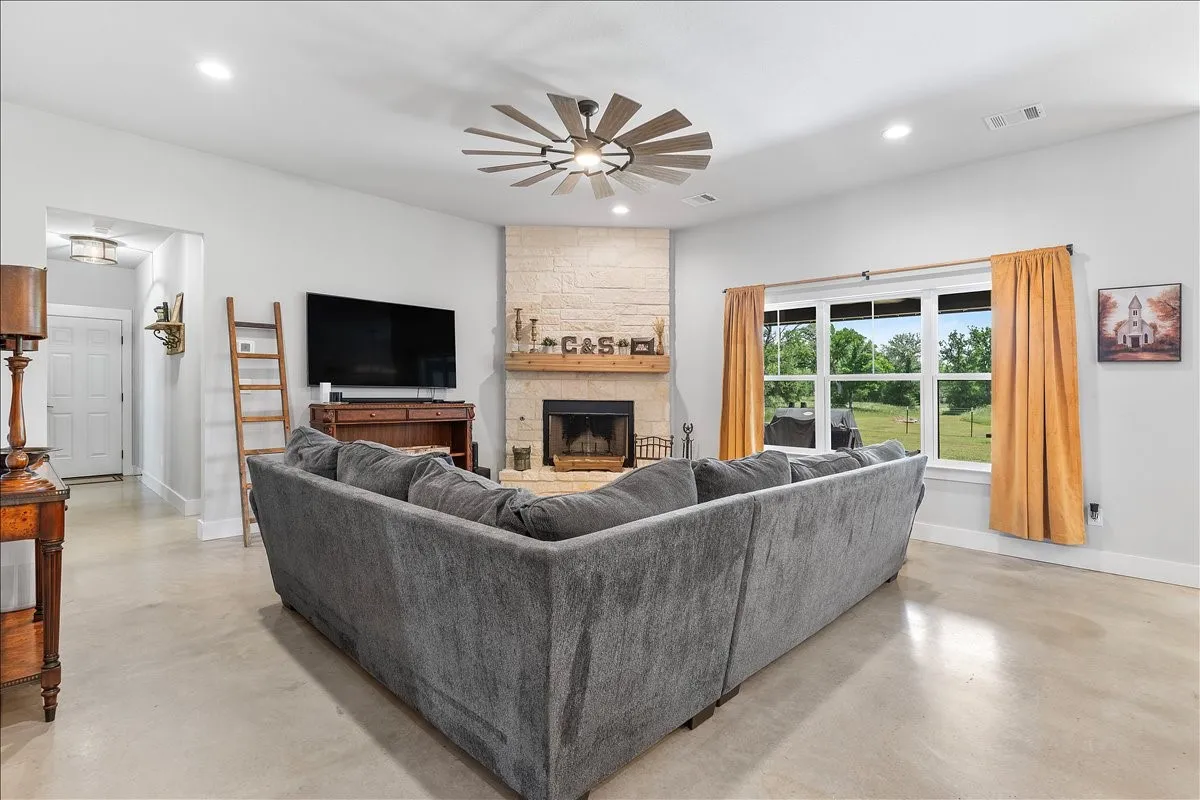 Single Family Residence For Sale in Palo Pinto County , 932 Fm 3137, Palo Pinto, Texas 76484, 3 Bedroom, 2 Bathroom, Garage spaces, 2,000 Sqft, built in 2023, mls#21251434, Real Estate Agent in Palo Pinto, Homes For Sale in Palo Pinto county, Homes For Sale in Palo Pinto, Realtor in Palo Pinto Texas, Real Estate Brokerage Independent Realty Texas, Luminita Cordes Realtor