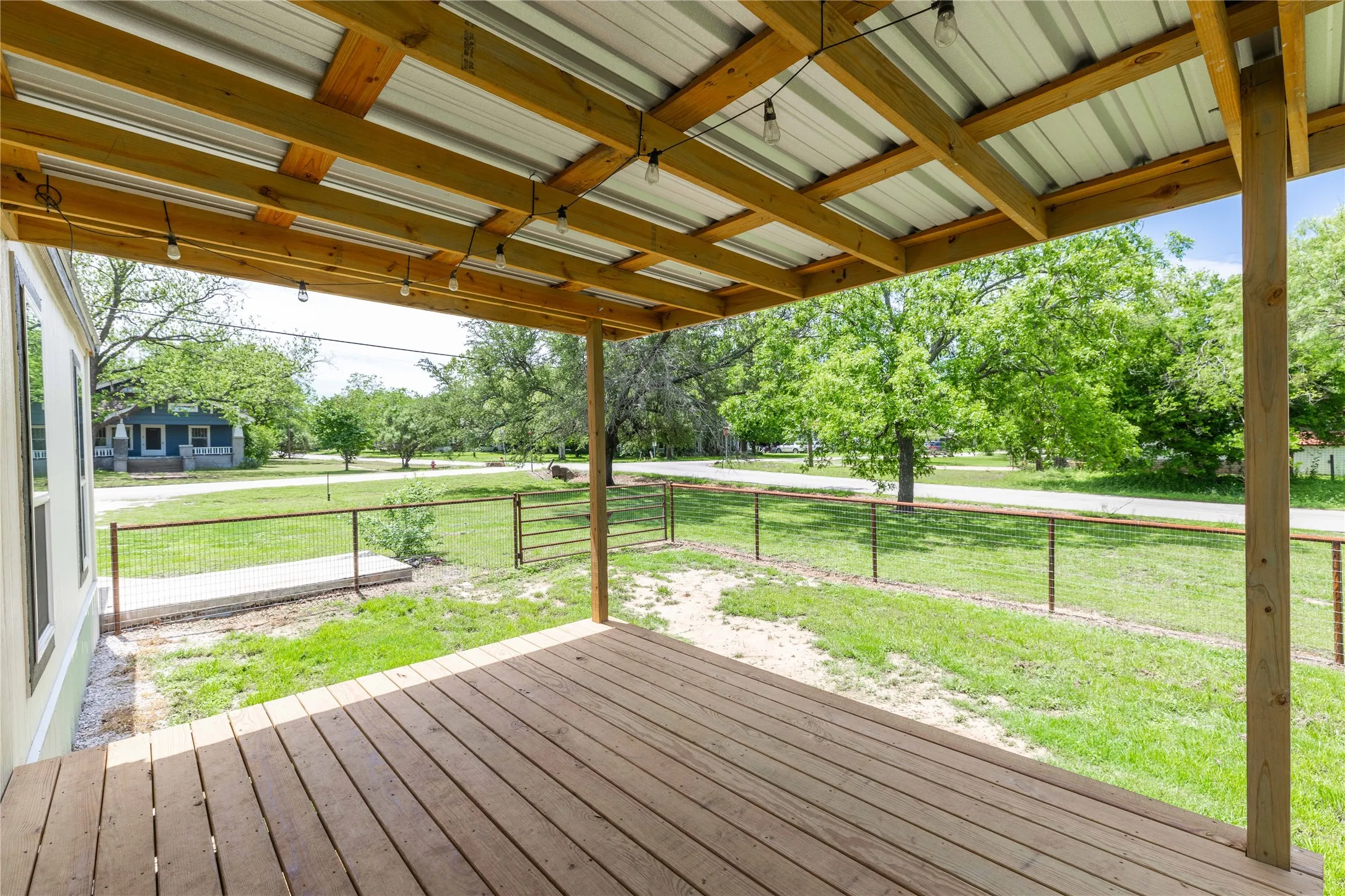 Manufactured Home For Sale in Comanche County , 601 E Reynosa, De Leon, Texas 76444, 1 Bedroom, 1 Bathroom, Garage spaces, 640 Sqft, built in 2025, New Construction - Complete, mls#21252942, Real Estate Agent in De Leon, Homes For Sale in Comanche county, Homes For Sale in De Leon, Realtor in De Leon Texas, Real Estate Brokerage Independent Realty Texas, Luminita Cordes Realtor