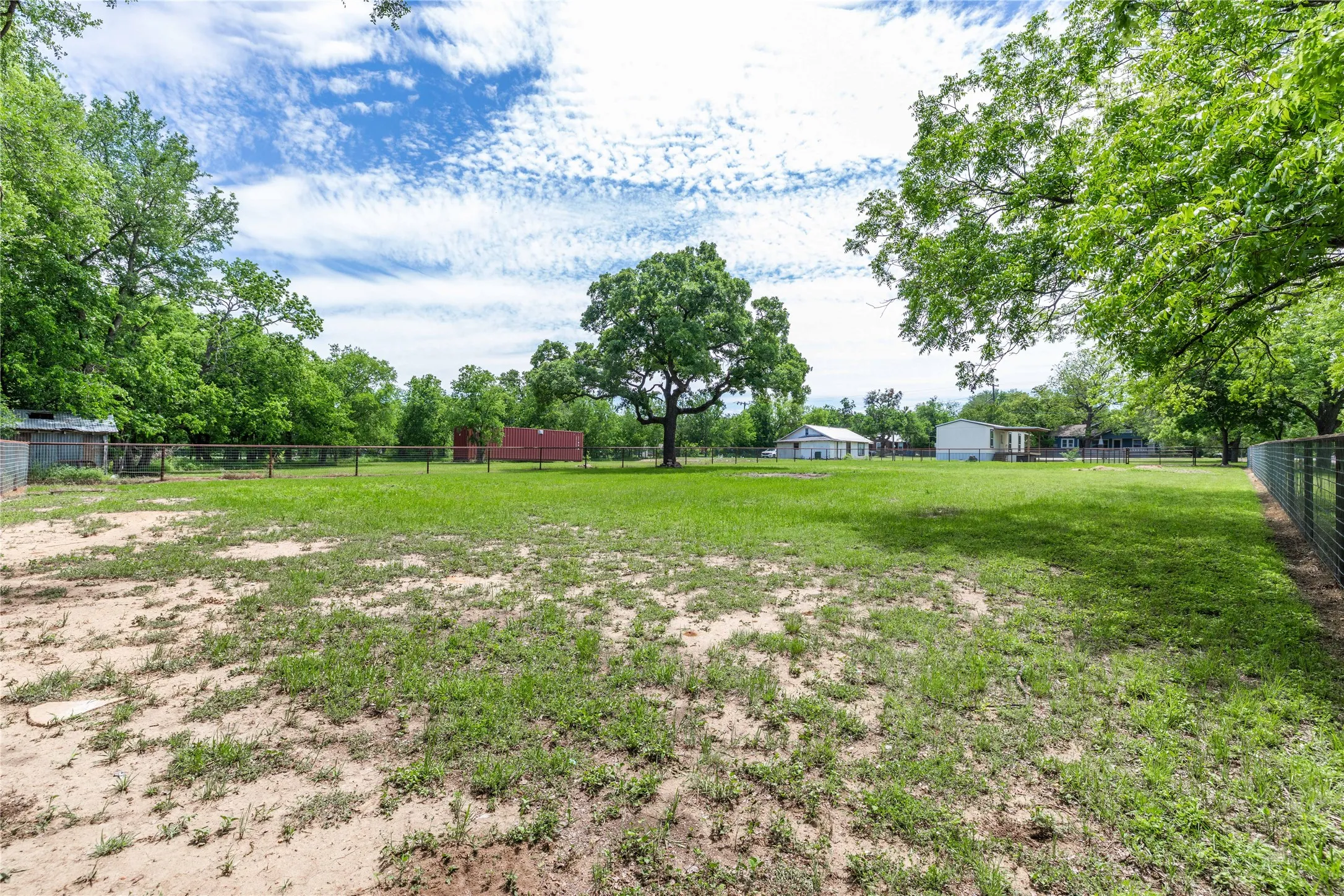 Manufactured Home For Sale in Comanche County , 601 E Reynosa, De Leon, Texas 76444, 1 Bedroom, 1 Bathroom, Garage spaces, 640 Sqft, built in 2025, New Construction - Complete, mls#21252942, Real Estate Agent in De Leon, Homes For Sale in Comanche county, Homes For Sale in De Leon, Realtor in De Leon Texas, Real Estate Brokerage Independent Realty Texas, Luminita Cordes Realtor