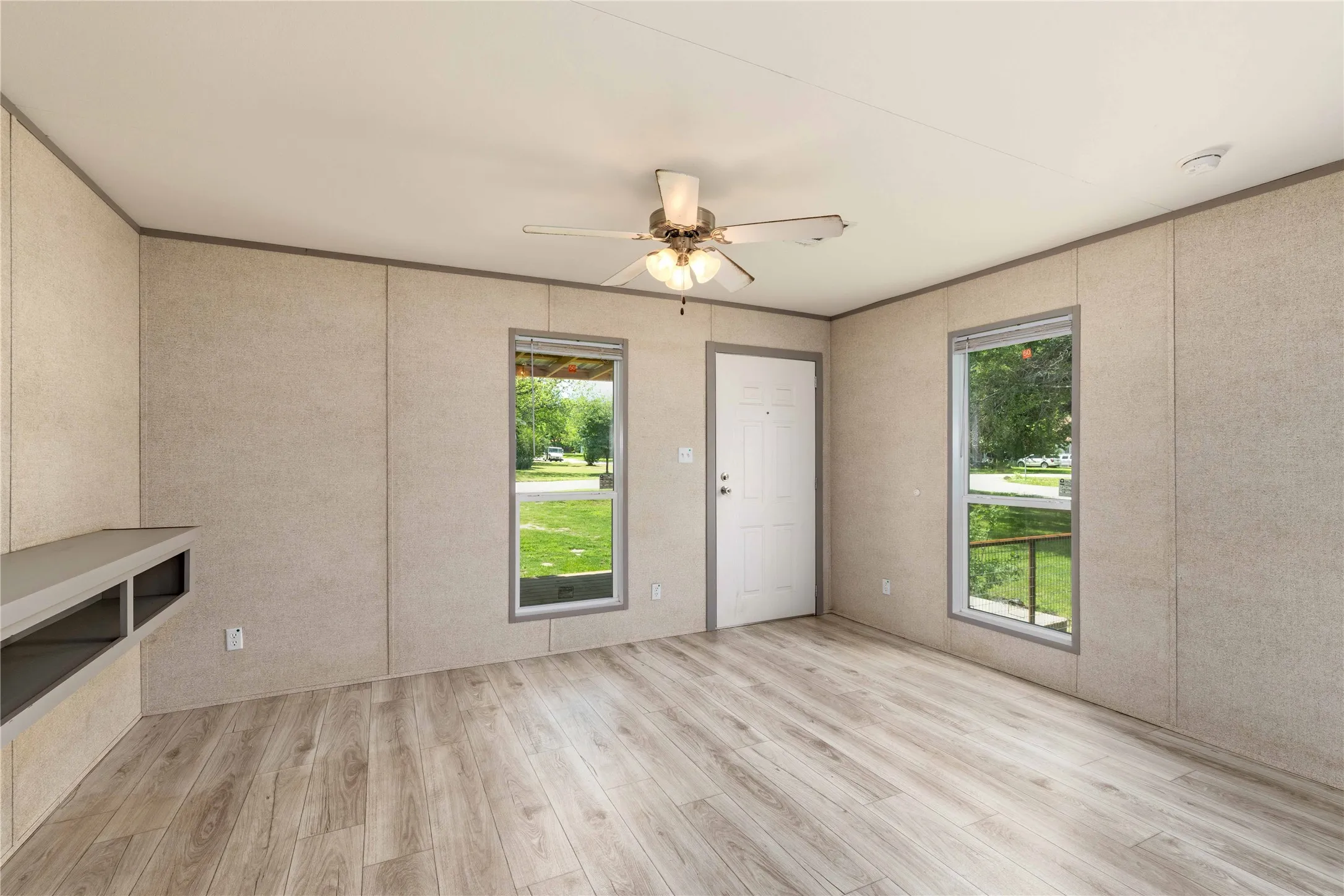 Manufactured Home For Sale in Comanche County , 601 E Reynosa, De Leon, Texas 76444, 1 Bedroom, 1 Bathroom, Garage spaces, 640 Sqft, built in 2025, New Construction - Complete, mls#21252942, Real Estate Agent in De Leon, Homes For Sale in Comanche county, Homes For Sale in De Leon, Realtor in De Leon Texas, Real Estate Brokerage Independent Realty Texas, Luminita Cordes Realtor