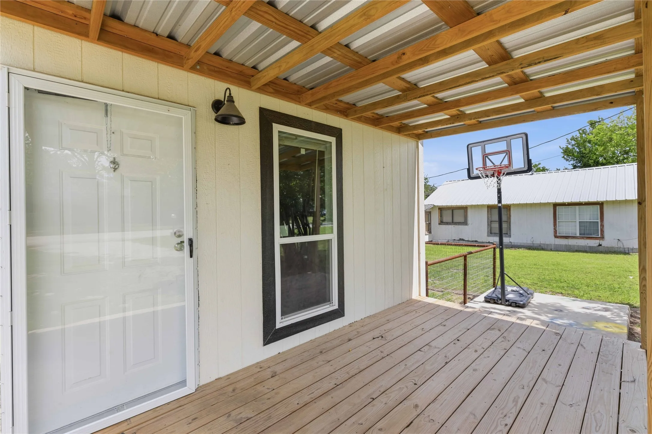 Manufactured Home For Sale in Comanche County , 601 E Reynosa, De Leon, Texas 76444, 1 Bedroom, 1 Bathroom, Garage spaces, 640 Sqft, built in 2025, New Construction - Complete, mls#21252942, Real Estate Agent in De Leon, Homes For Sale in Comanche county, Homes For Sale in De Leon, Realtor in De Leon Texas, Real Estate Brokerage Independent Realty Texas, Luminita Cordes Realtor
