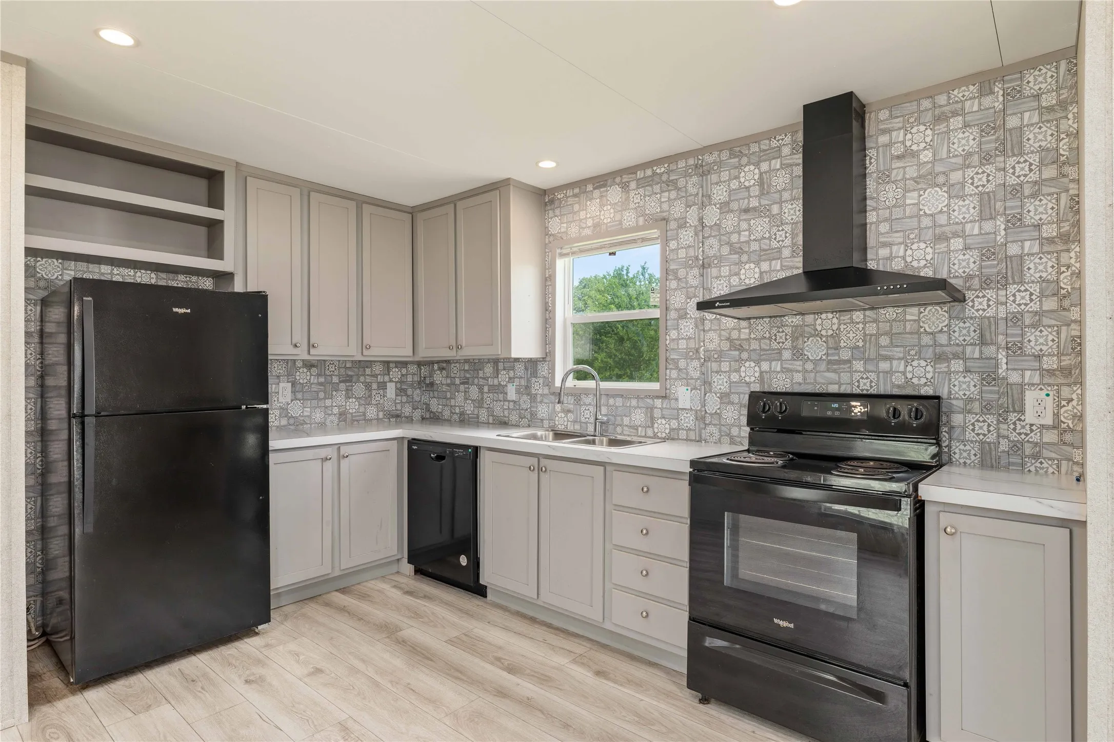 Manufactured Home For Sale in Comanche County , 601 E Reynosa, De Leon, Texas 76444, 1 Bedroom, 1 Bathroom, Garage spaces, 640 Sqft, built in 2025, New Construction - Complete, mls#21252942, Real Estate Agent in De Leon, Homes For Sale in Comanche county, Homes For Sale in De Leon, Realtor in De Leon Texas, Real Estate Brokerage Independent Realty Texas, Luminita Cordes Realtor