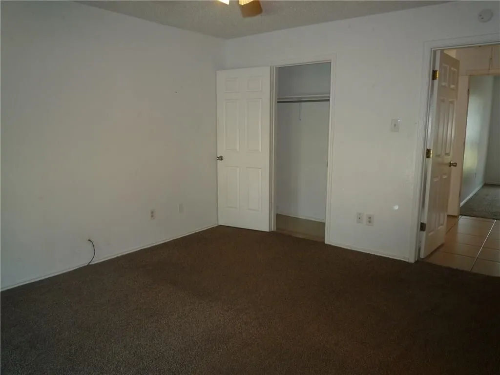 Duplex For Sale in Dallas County , 2904 Edd Road 2904-2908, Dallas, Texas 75253, 4 Bedrooms, 2 Bathrooms, Garage spaces, 0 Sqft, built in 1984, Preowned, Price $370,000, mls#21252944, Real Estate Agent in Dallas, Homes For Sale in Dallas county, Homes For Sale in Dallas, Realtor in Dallas Texas, Real Estate Brokerage Independent Realty Texas, Luminita Cordes Realtor