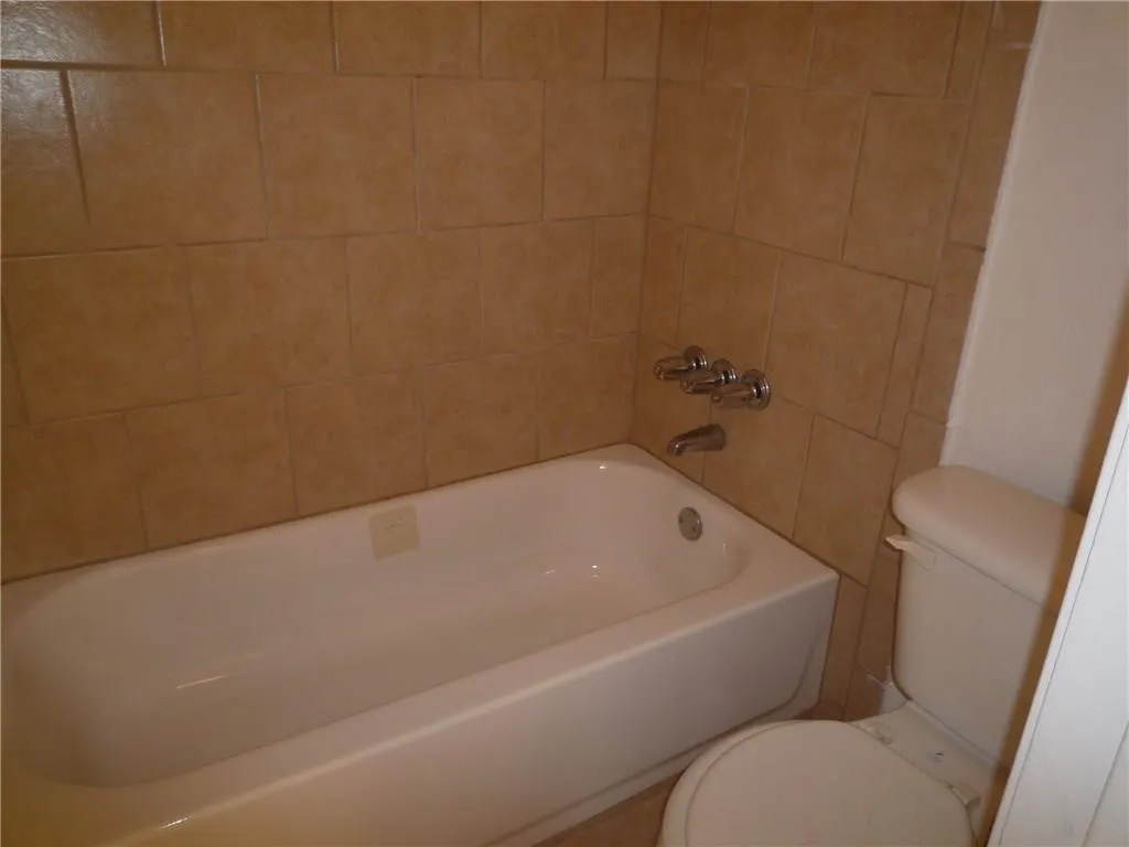 Duplex For Sale in Dallas County , 2904 Edd Road 2904-2908, Dallas, Texas 75253, 4 Bedrooms, 2 Bathrooms, Garage spaces, 0 Sqft, built in 1984, Preowned, Price $370,000, mls#21252944, Real Estate Agent in Dallas, Homes For Sale in Dallas county, Homes For Sale in Dallas, Realtor in Dallas Texas, Real Estate Brokerage Independent Realty Texas, Luminita Cordes Realtor