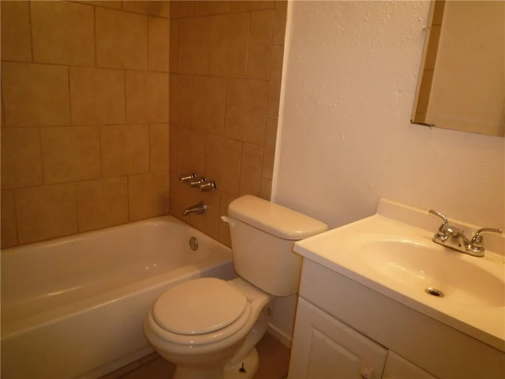 Duplex For Sale in Dallas County , 2904 Edd Road 2904-2908, Dallas, Texas 75253, 4 Bedrooms, 2 Bathrooms, Garage spaces, 0 Sqft, built in 1984, Preowned, Price $370,000, mls#21252944, Real Estate Agent in Dallas, Homes For Sale in Dallas county, Homes For Sale in Dallas, Realtor in Dallas Texas, Real Estate Brokerage Independent Realty Texas, Luminita Cordes Realtor