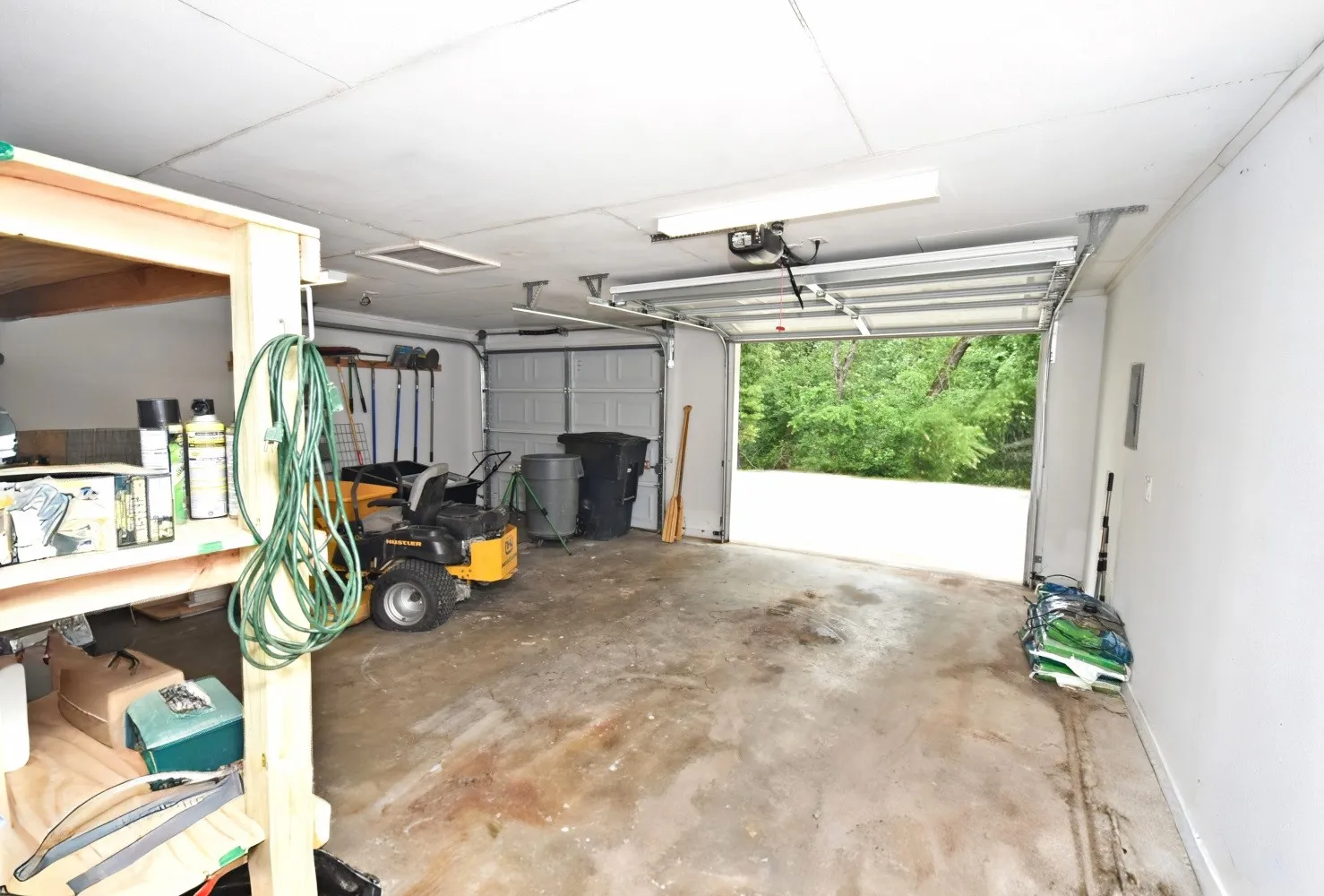 Farm For Sale in Wood County , 289 County Road 4192, Quitman, Texas 75783, 3 Bedrooms, 2 Bathrooms, 2 Garage spaces, 1,701 Sqft, built in 1992, Preowned, Price $695,000, mls#21250546, Real Estate Agent in Quitman, Homes For Sale in Wood county, Homes For Sale in Quitman, Realtor in Quitman Texas, Real Estate Brokerage Independent Realty Texas, Luminita Cordes Realtor
