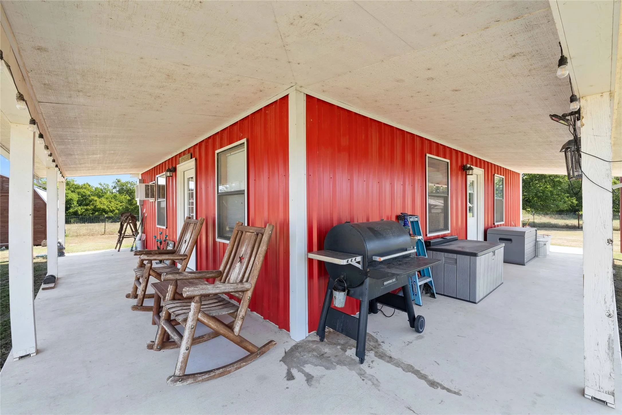 Single Family Residence For Sale in Erath County , 12749 FM 847, Dublin, Texas 76446, 1 Bedroom, 1 Bathroom, 4 Garage spaces, 912 Sqft, built in 2021, Price $739,000, mls#21253371, Real Estate Agent in Dublin, Homes For Sale in Erath county, Homes For Sale in Dublin, Realtor in Dublin Texas, Real Estate Brokerage Independent Realty Texas, Luminita Cordes Realtor
