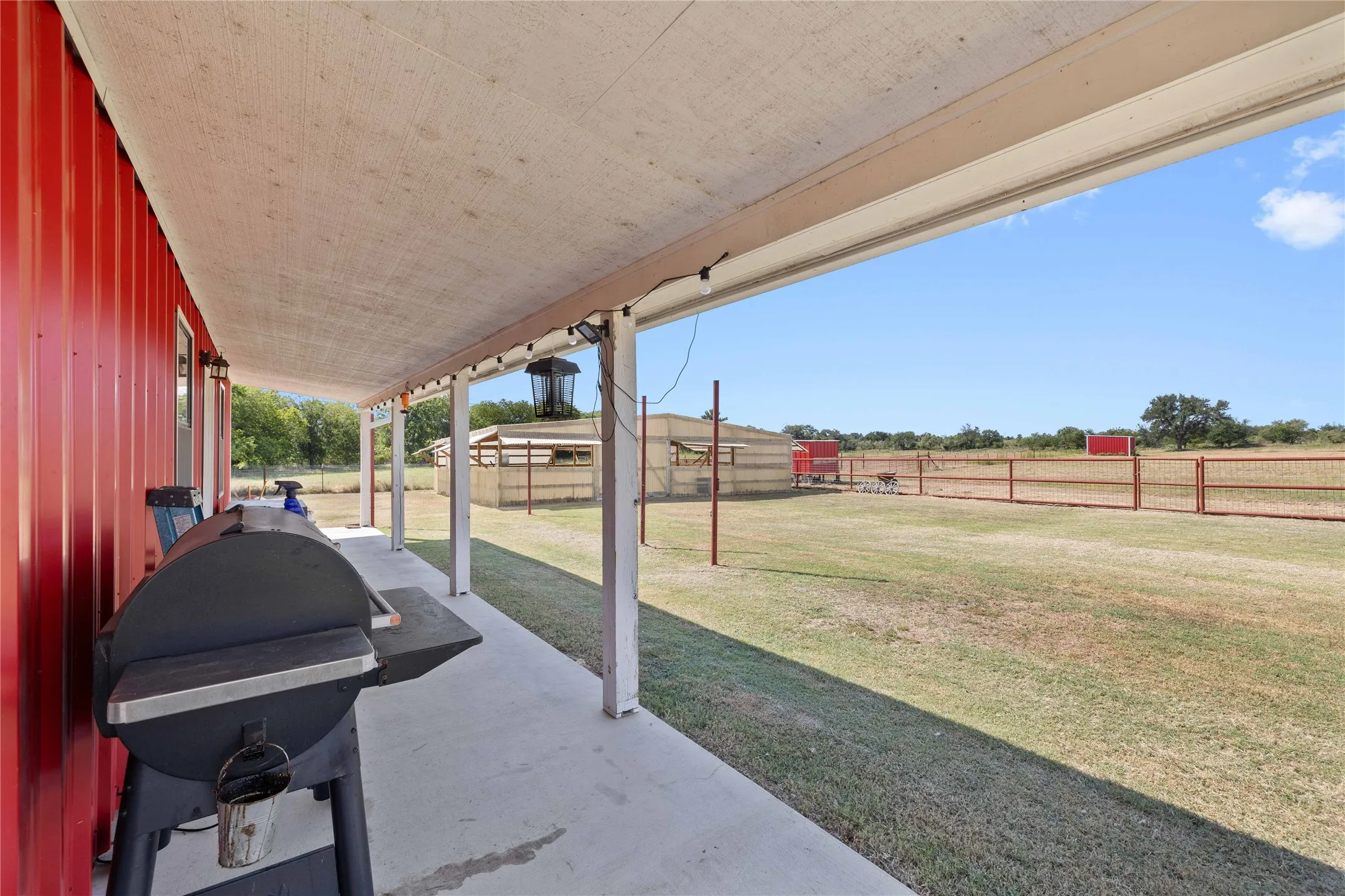 Single Family Residence For Sale in Erath County , 12749 FM 847, Dublin, Texas 76446, 1 Bedroom, 1 Bathroom, 4 Garage spaces, 912 Sqft, built in 2021, Price $739,000, mls#21253371, Real Estate Agent in Dublin, Homes For Sale in Erath county, Homes For Sale in Dublin, Realtor in Dublin Texas, Real Estate Brokerage Independent Realty Texas, Luminita Cordes Realtor