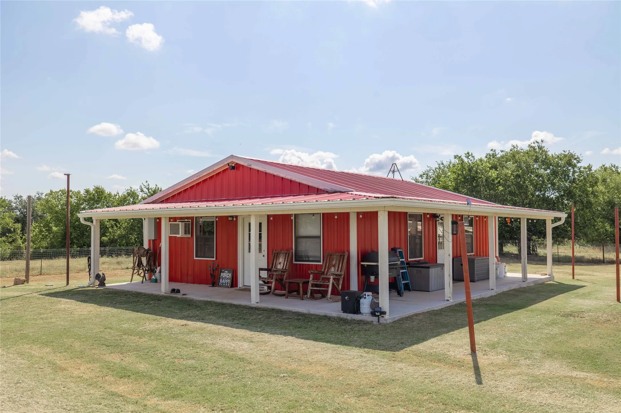 Single Family Residence For Sale in Erath County , 12749 FM 847, Dublin, Texas 76446, 1 Bedroom, 1 Bathroom, 4 Garage spaces, 912 Sqft, built in 2021, Price $739,000, mls#21253371, Real Estate Agent in Dublin, Homes For Sale in Erath county, Homes For Sale in Dublin, Realtor in Dublin Texas, Real Estate Brokerage Independent Realty Texas, Luminita Cordes Realtor